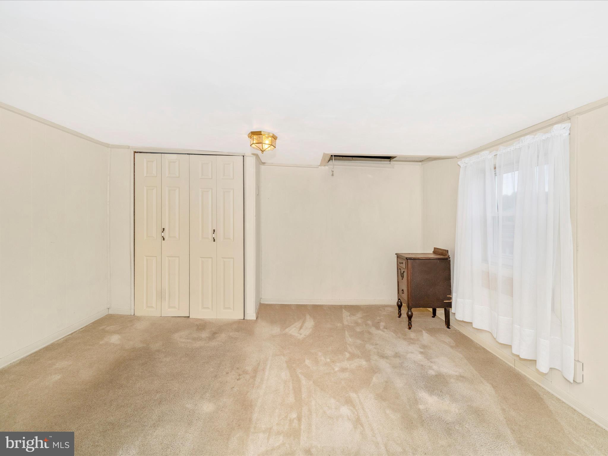 MIDDLETOWN - Residential