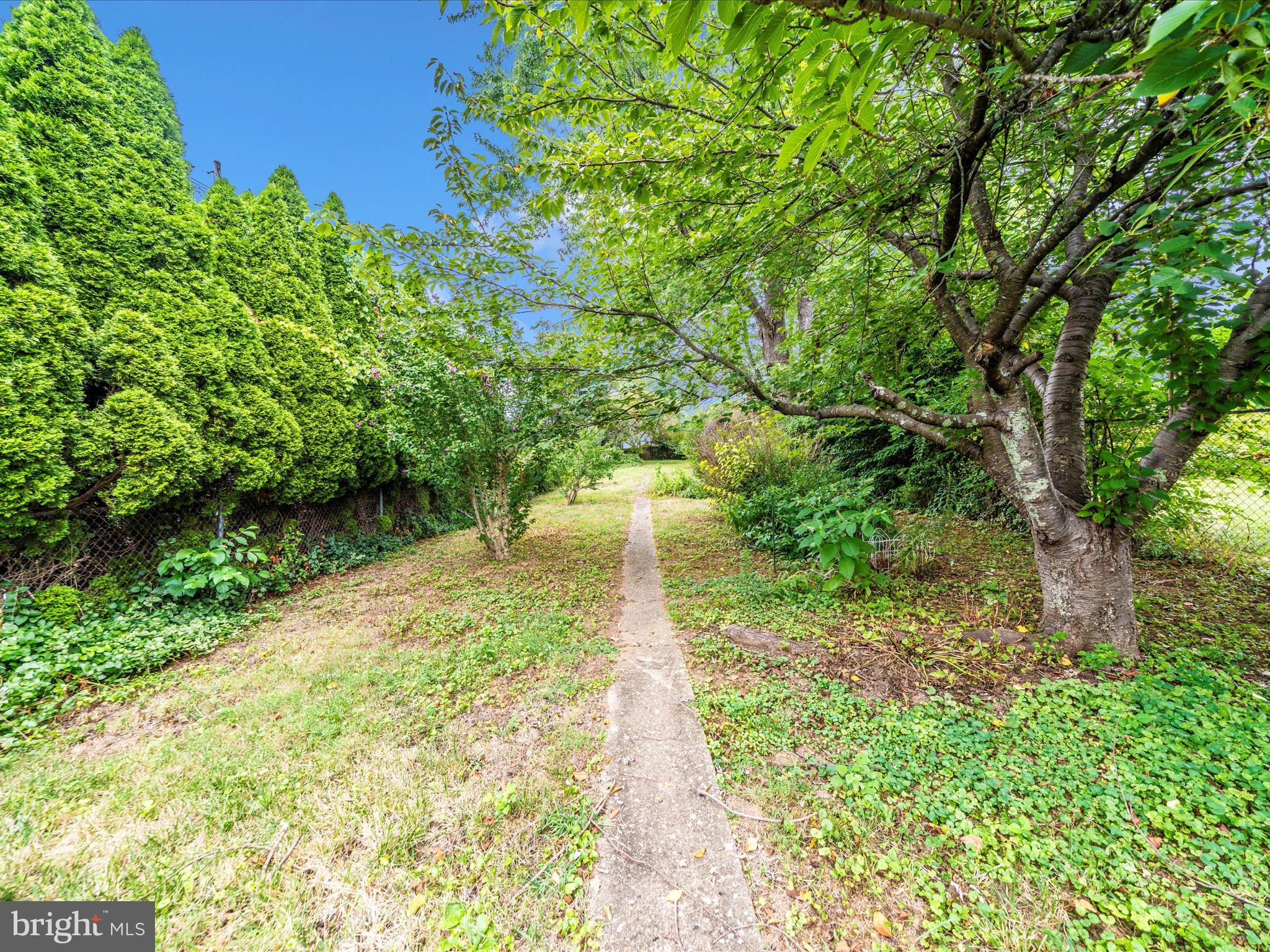 MIDDLETOWN - Residential