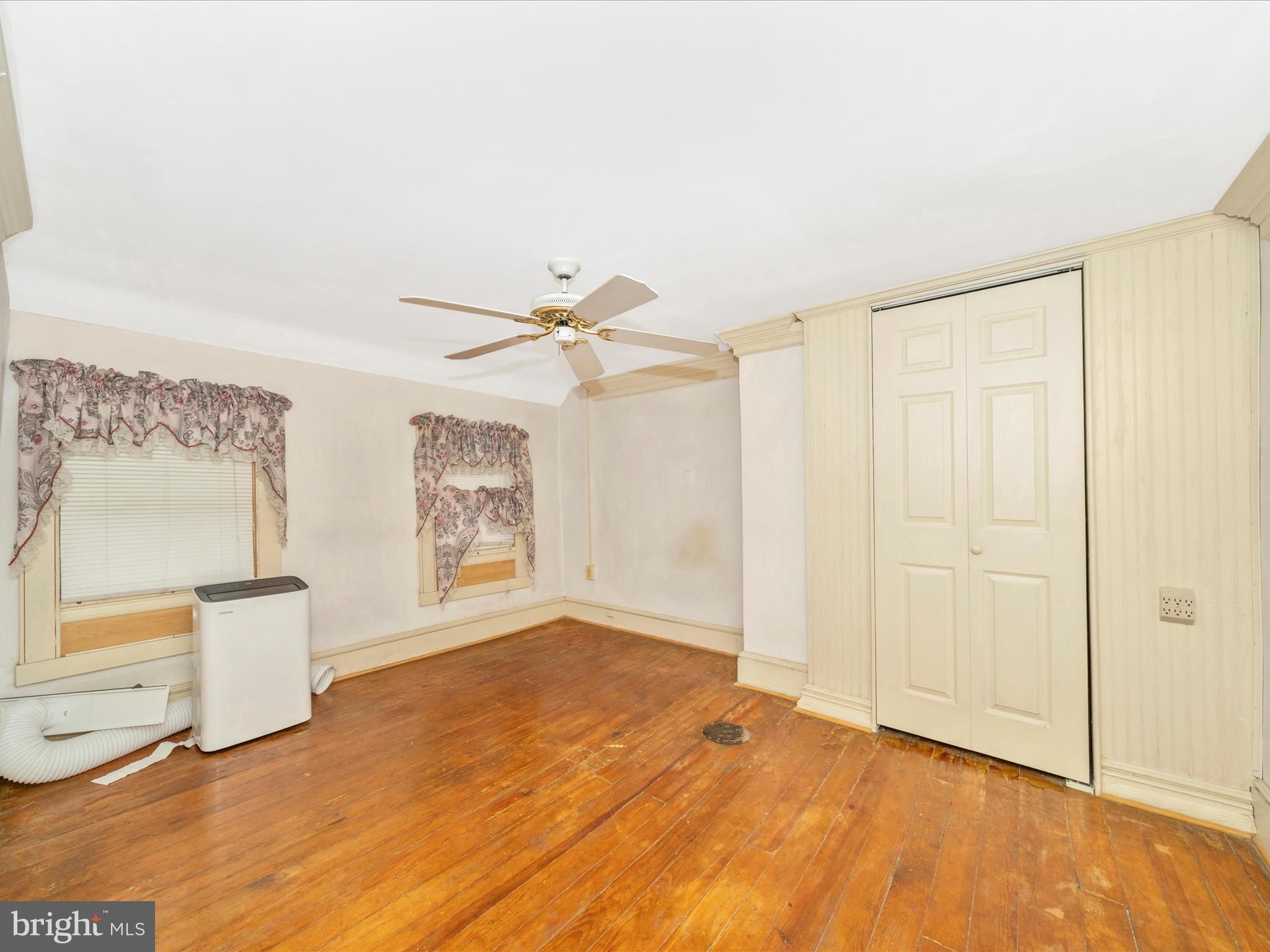 MIDDLETOWN - Residential