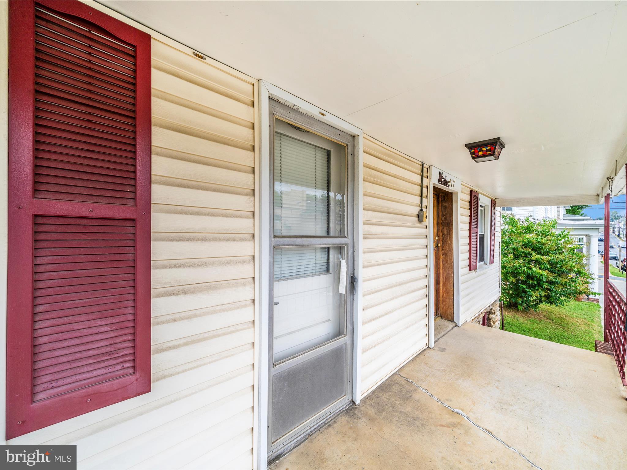 MIDDLETOWN - Residential