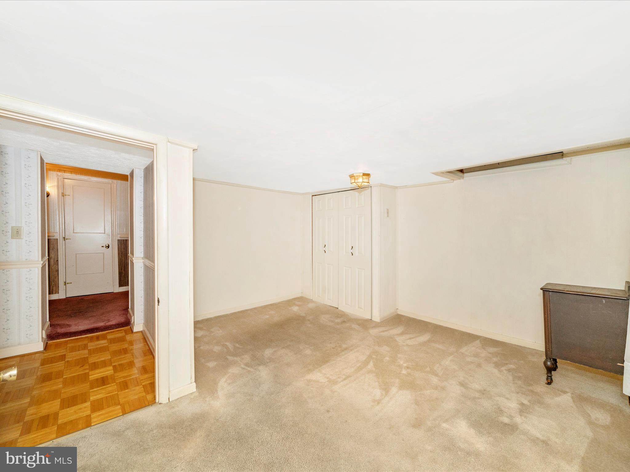 MIDDLETOWN - Residential