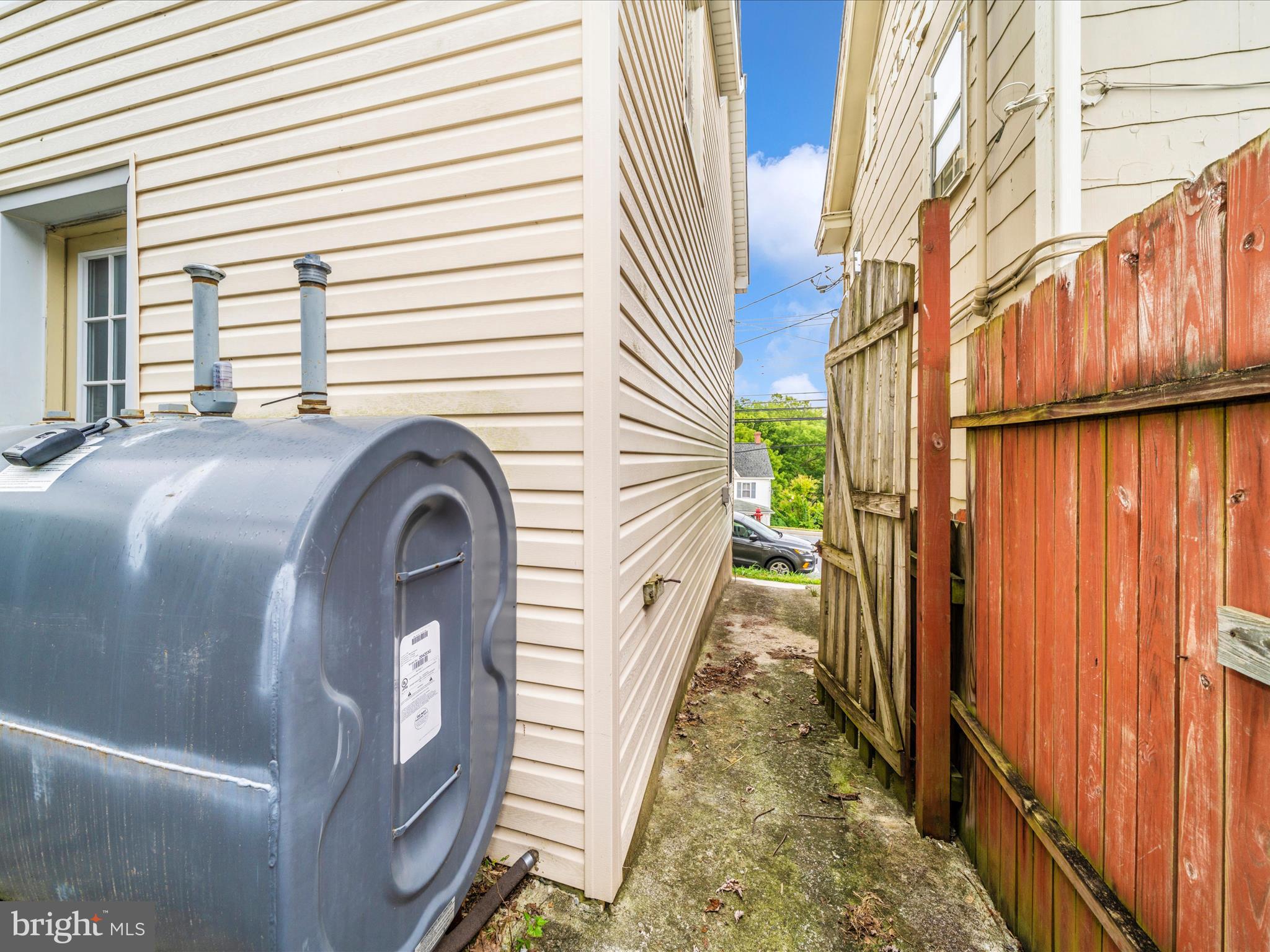 MIDDLETOWN - Residential