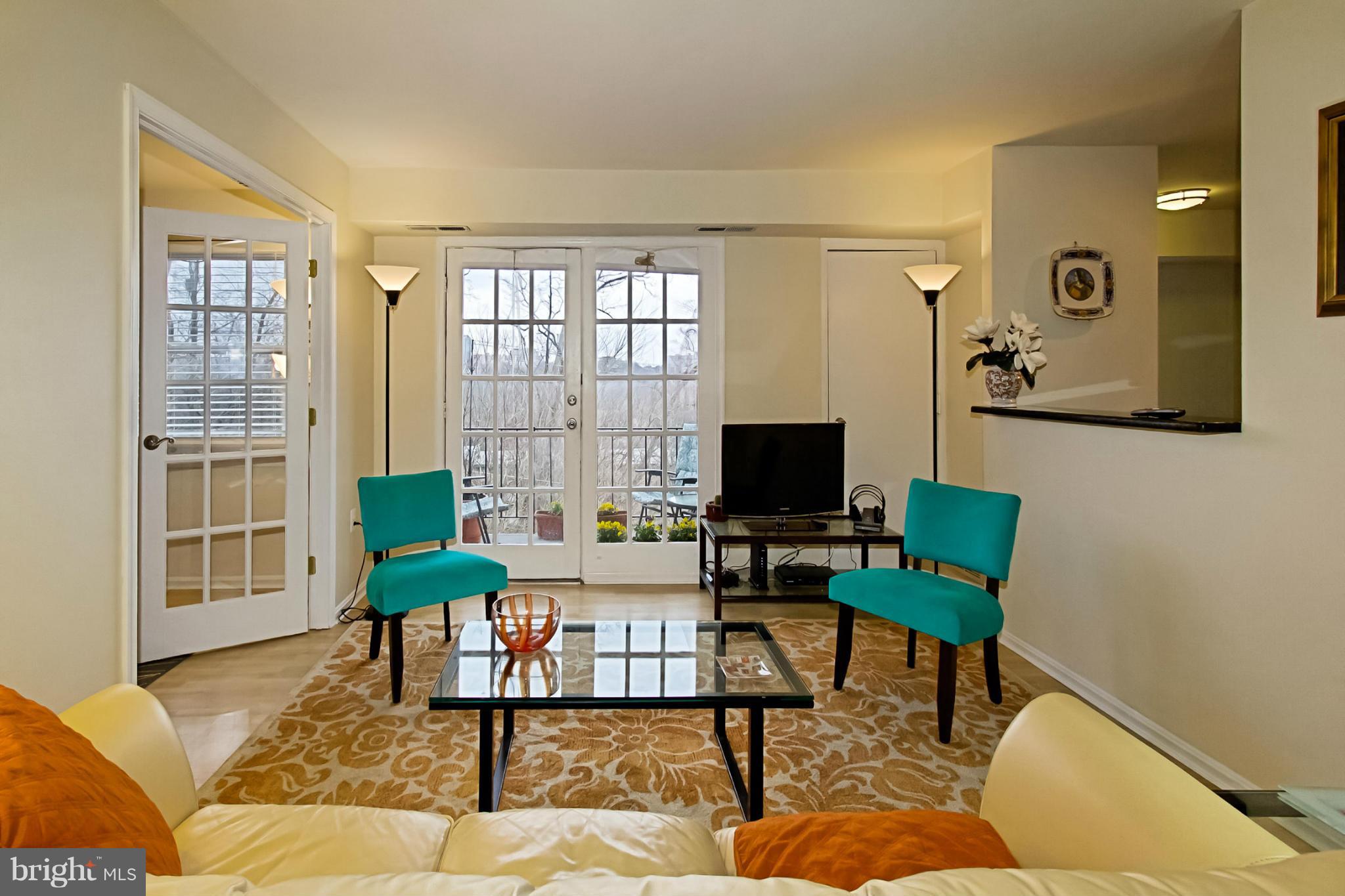 MAYFLOWER SQUARE - Residential