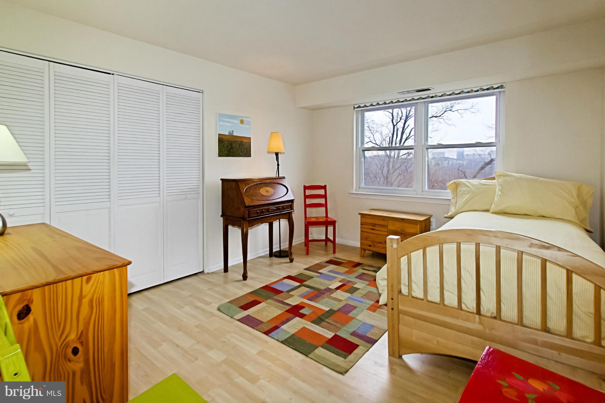 MAYFLOWER SQUARE - Residential