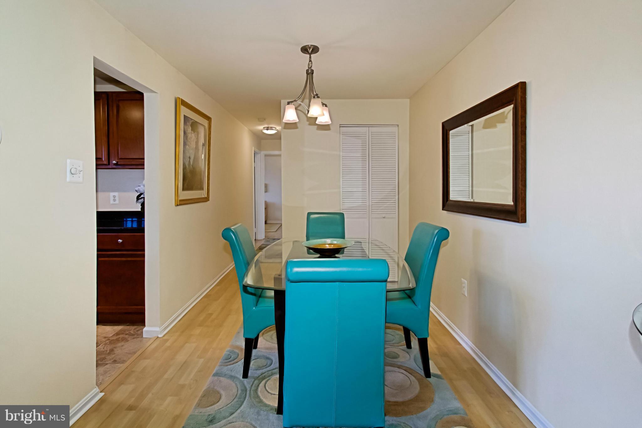 MAYFLOWER SQUARE - Residential