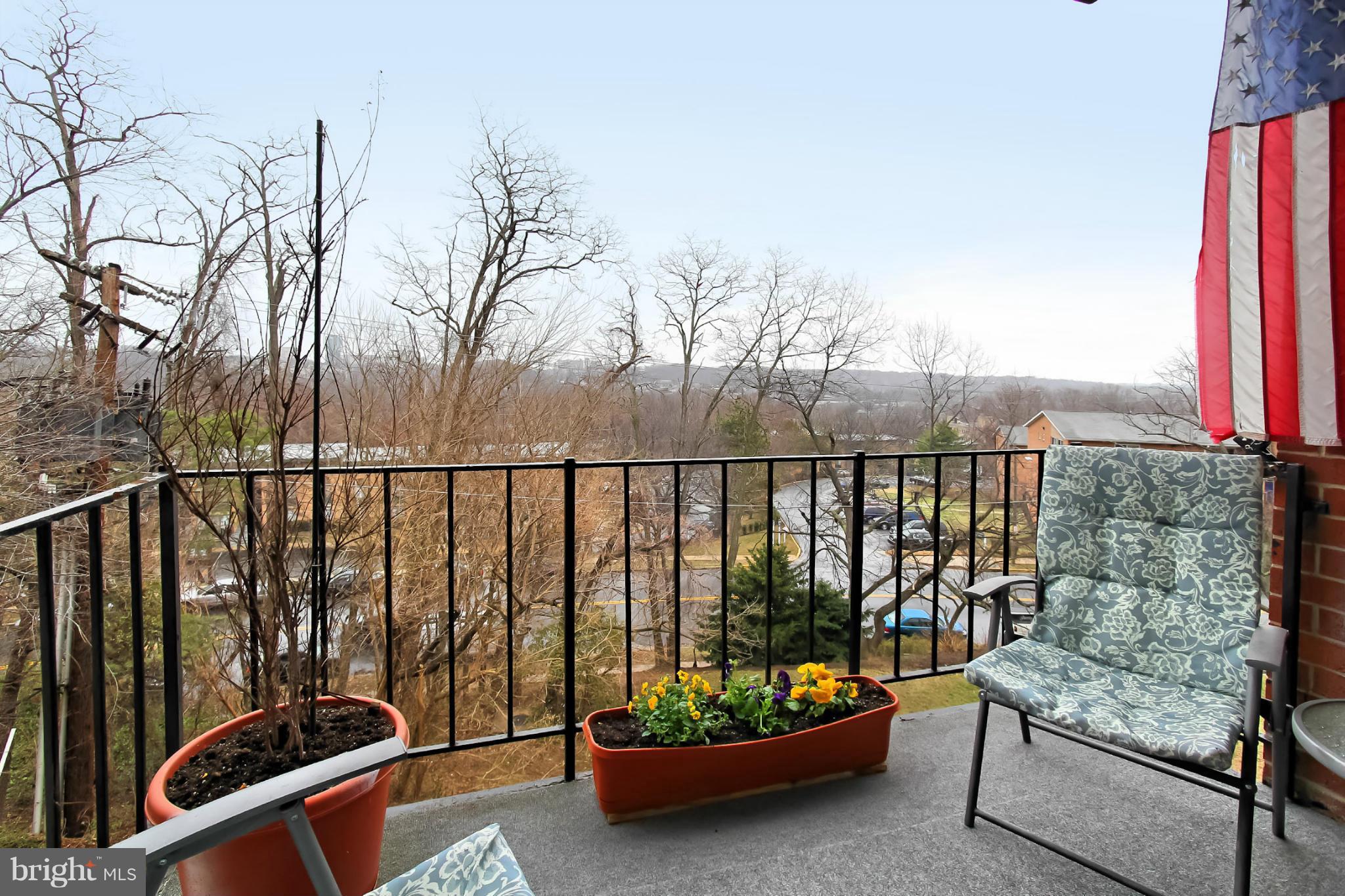 MAYFLOWER SQUARE - Residential