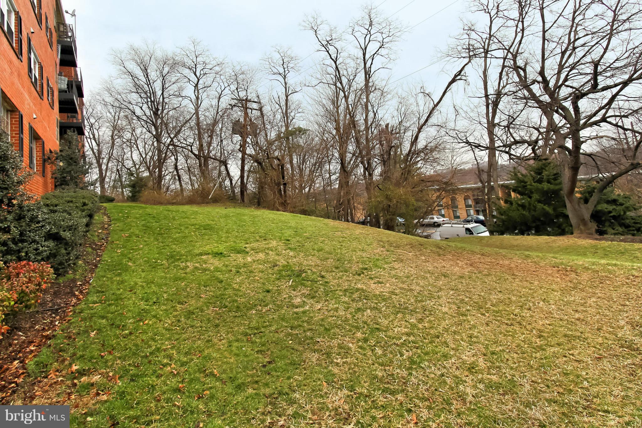 MAYFLOWER SQUARE - Residential