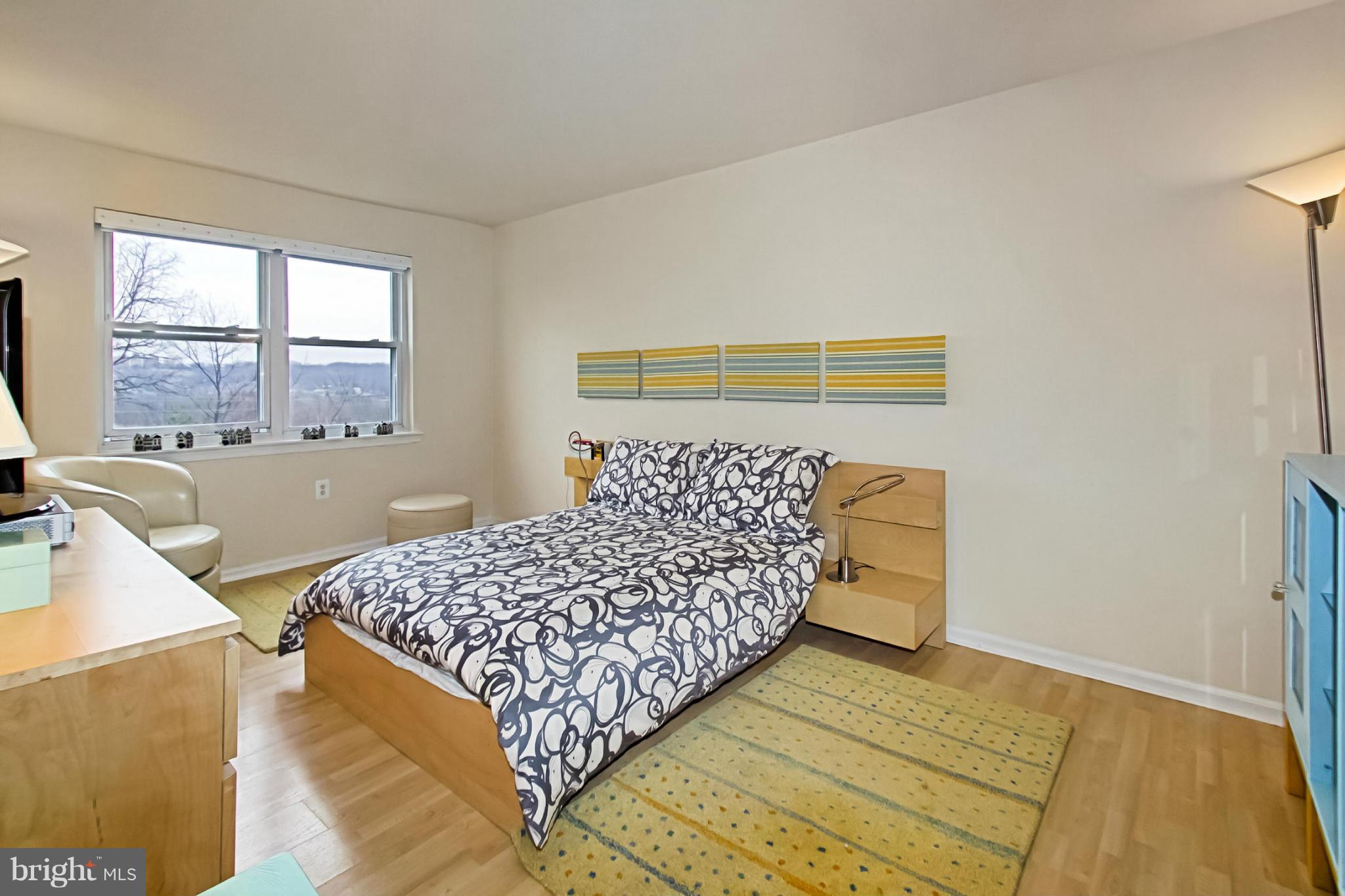 MAYFLOWER SQUARE - Residential