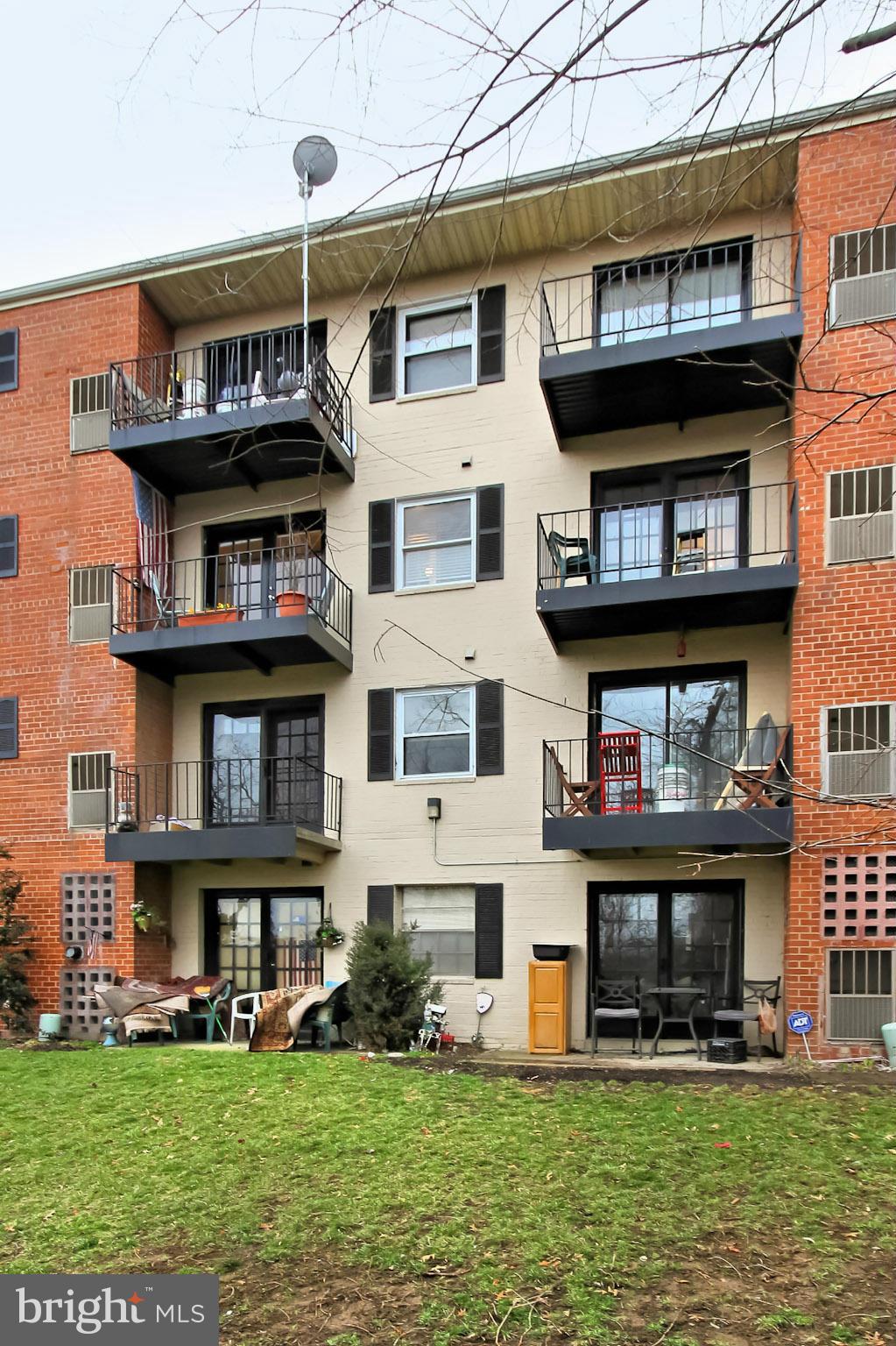 MAYFLOWER SQUARE - Residential