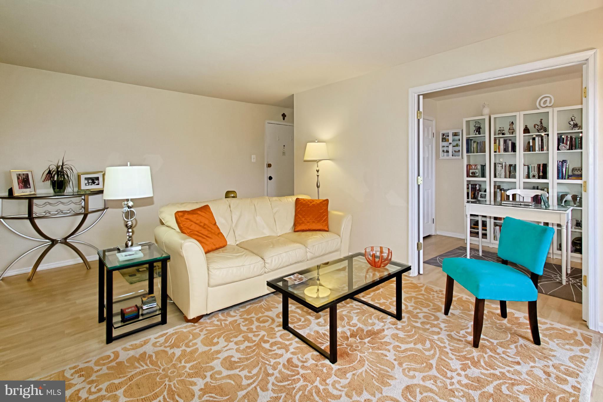 MAYFLOWER SQUARE - Residential