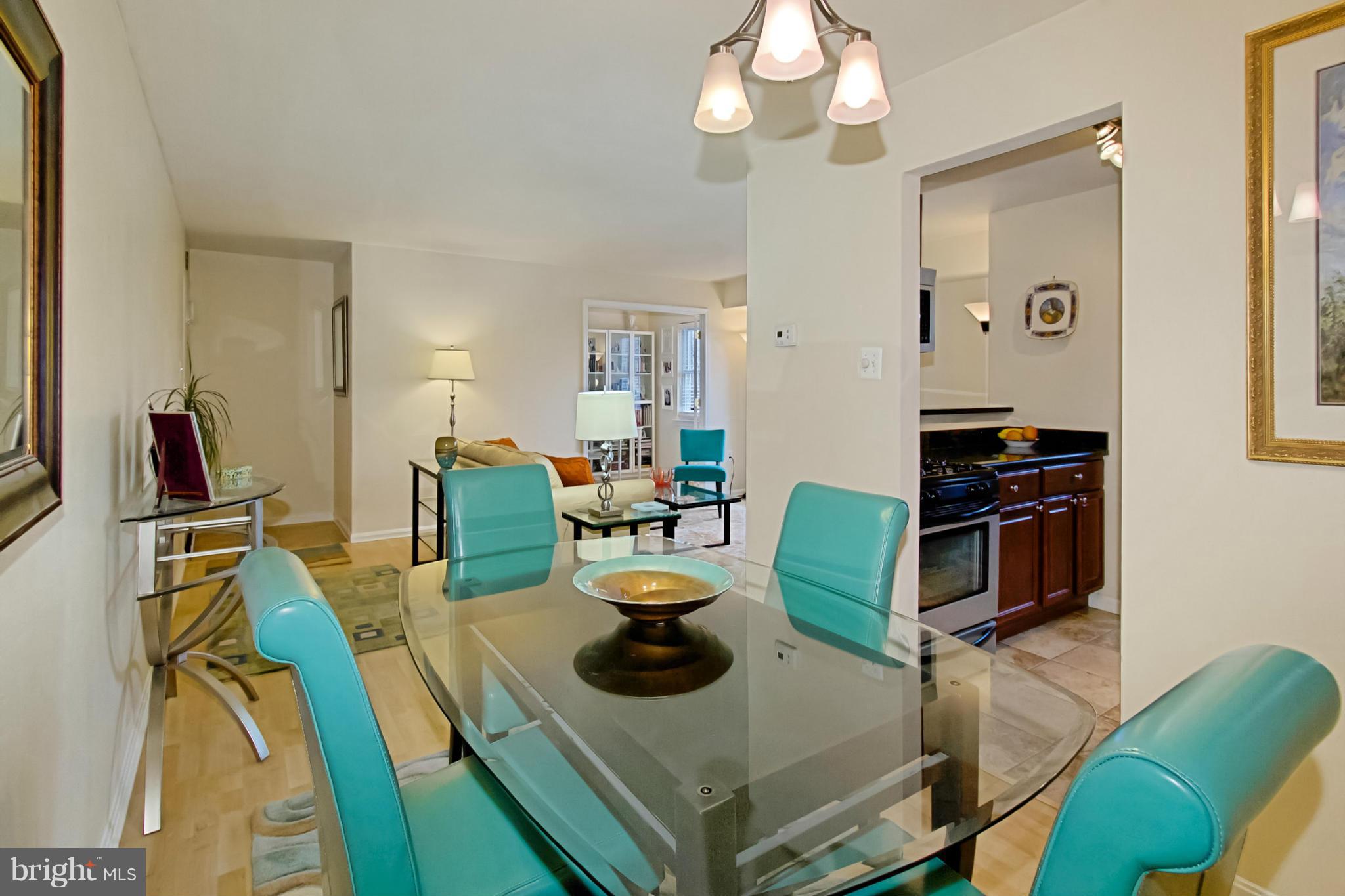 MAYFLOWER SQUARE - Residential