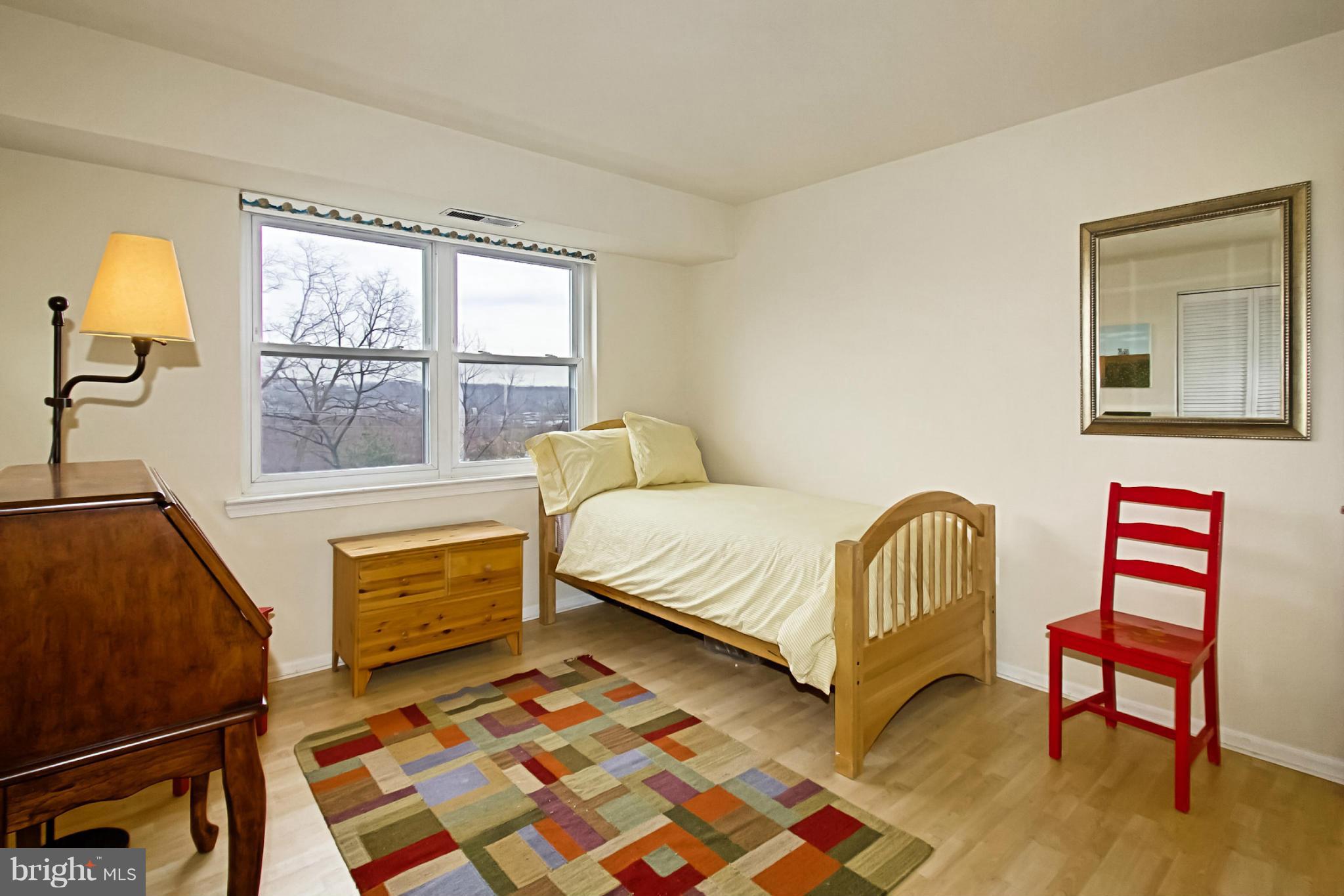 MAYFLOWER SQUARE - Residential