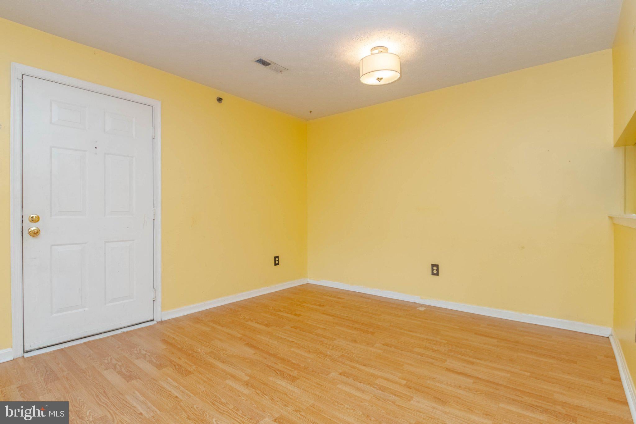 6 CEDAR VALLEY PLACE 204