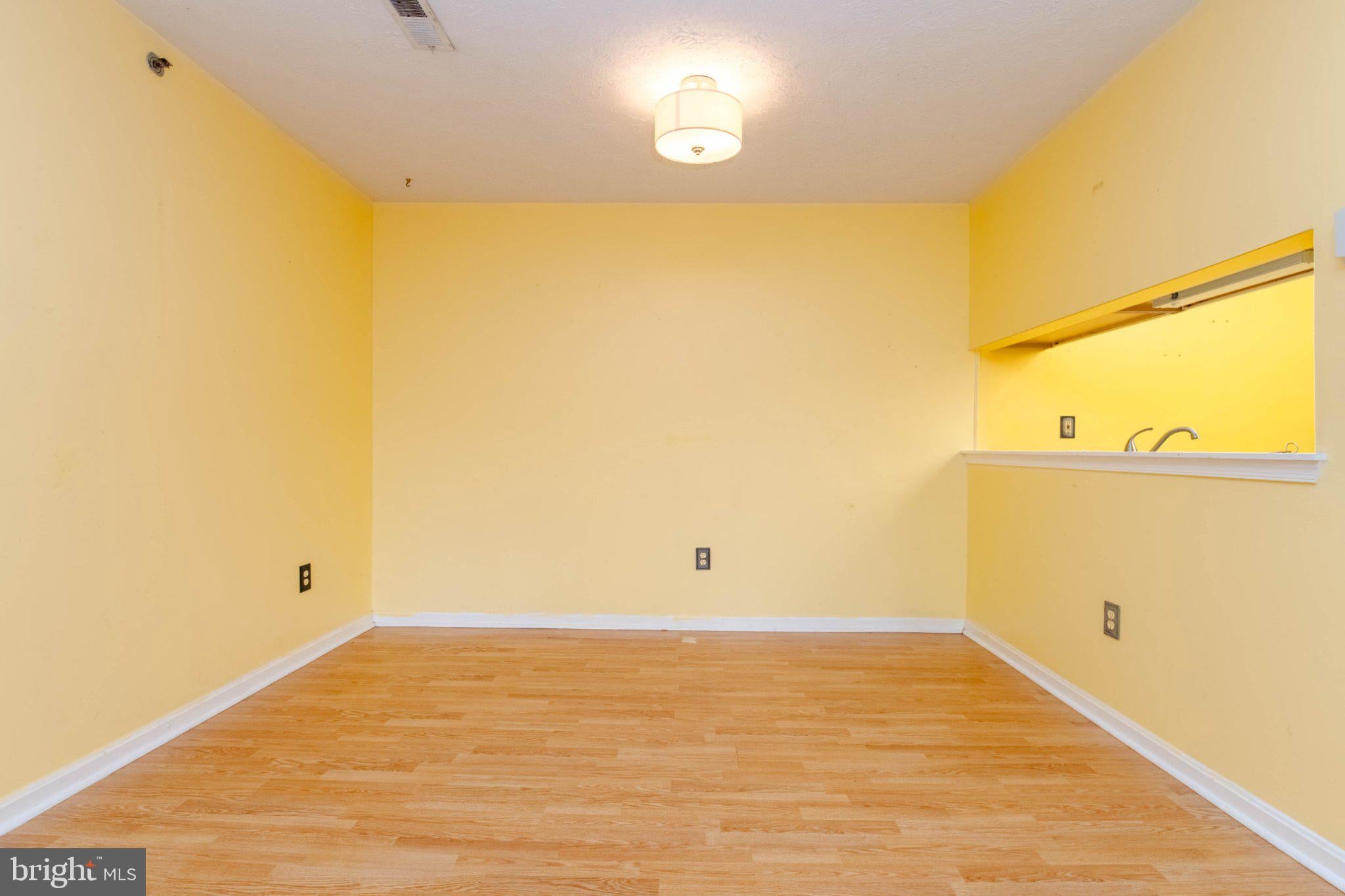 6 CEDAR VALLEY PLACE 204