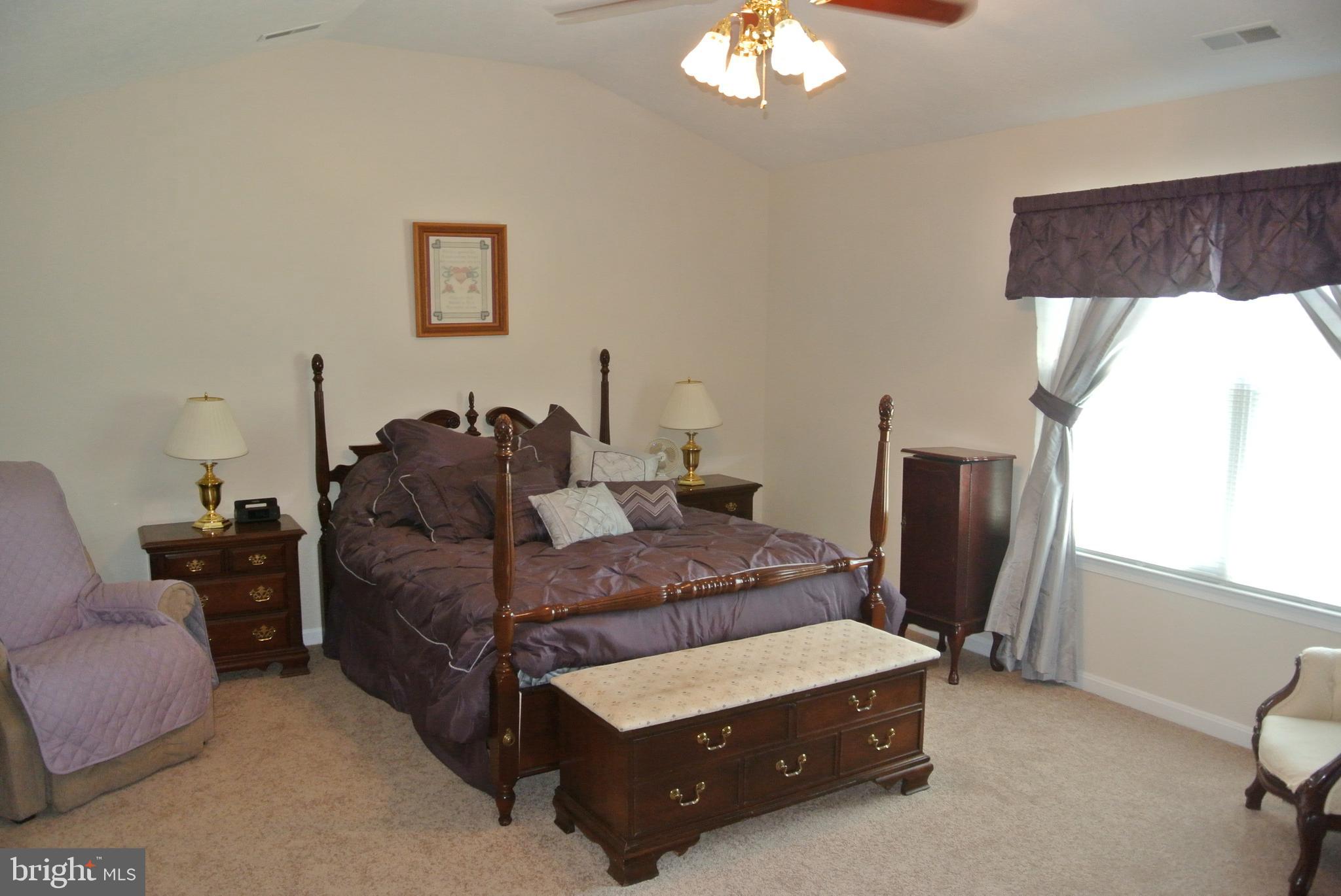 KINGS GRANT LA PLATA - Residential