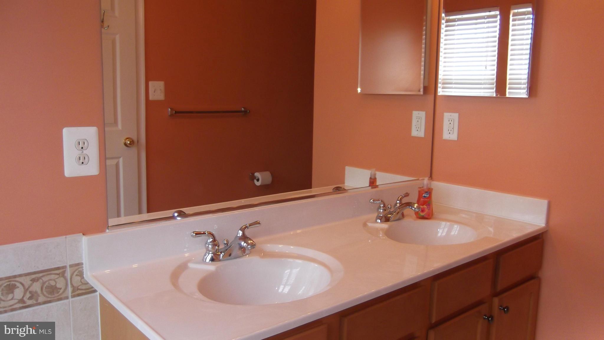 EAGLES LANDING AT WATERS EDGE - Residential