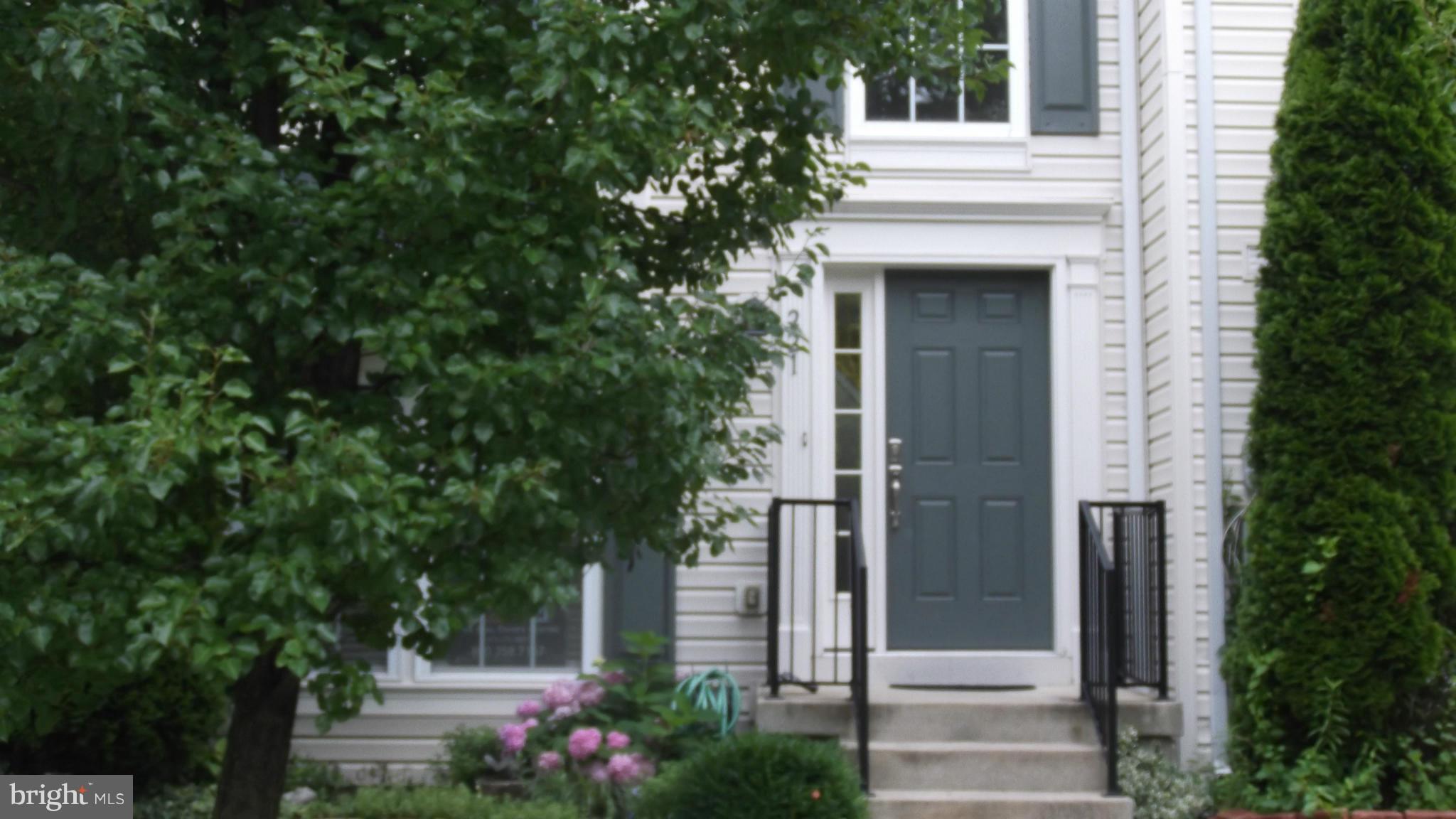 EAGLES LANDING AT WATERS EDGE - Residential