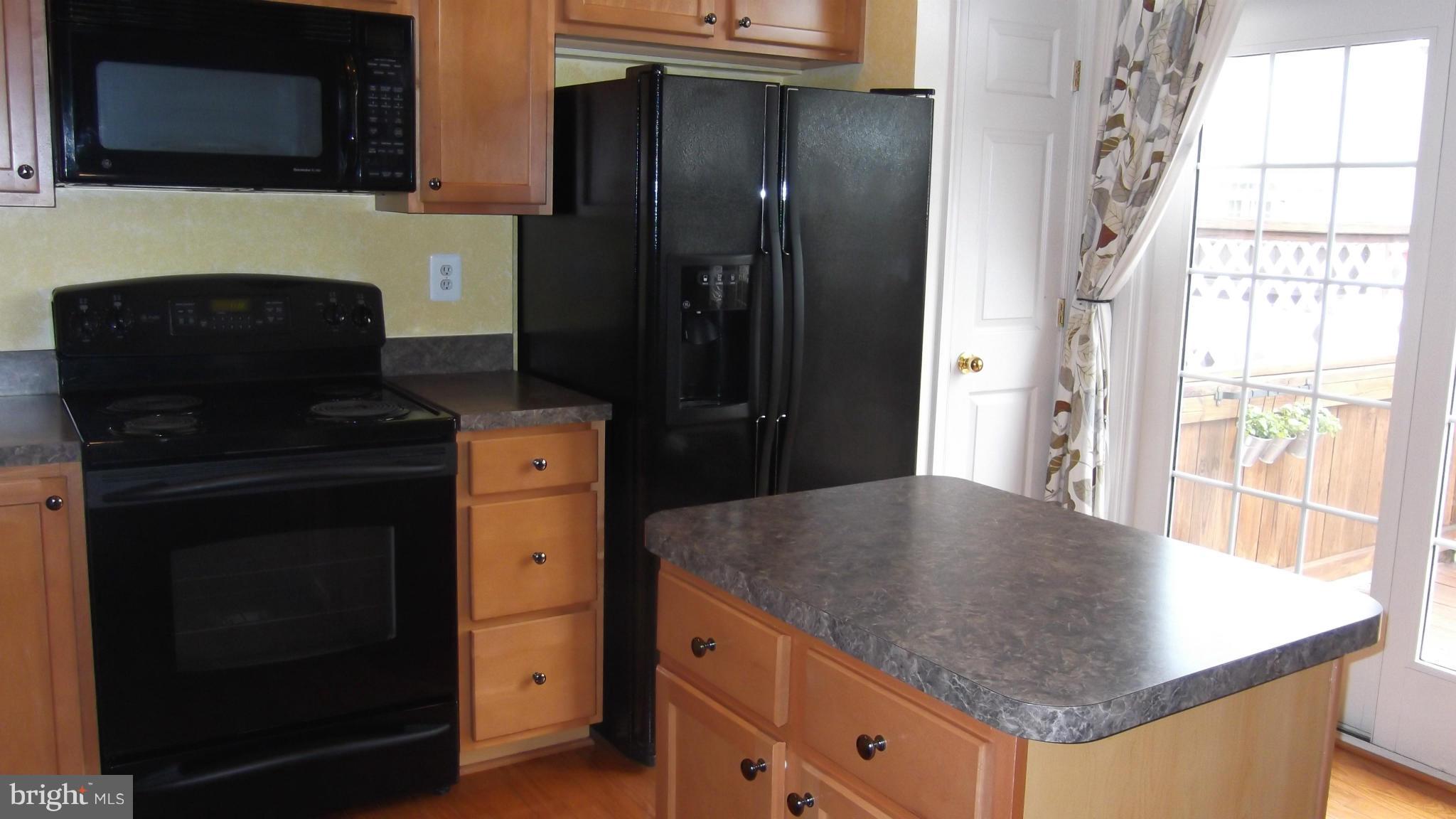 EAGLES LANDING AT WATERS EDGE - Residential