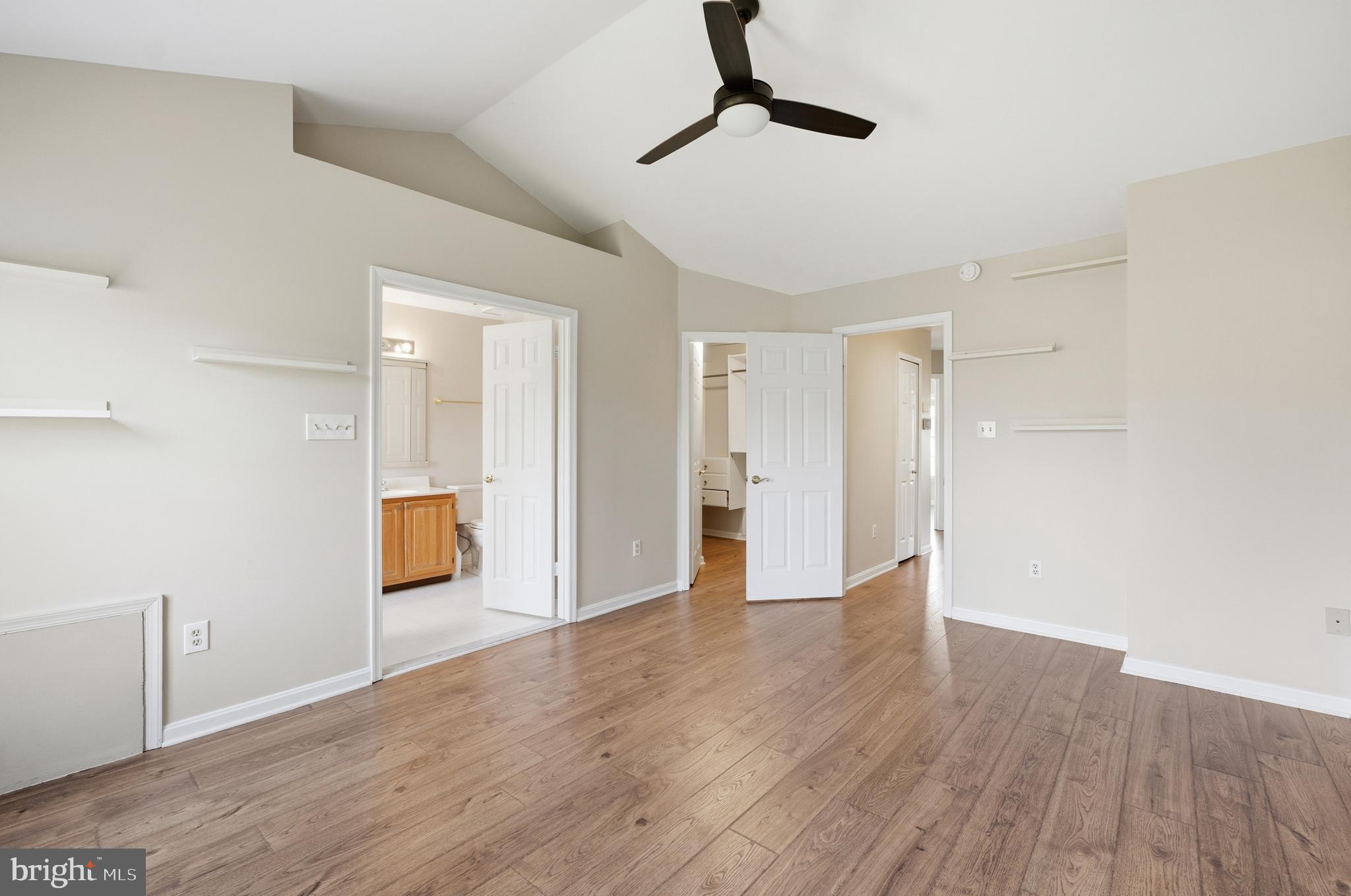 HUNTINGTON MANOR - Residential Lease