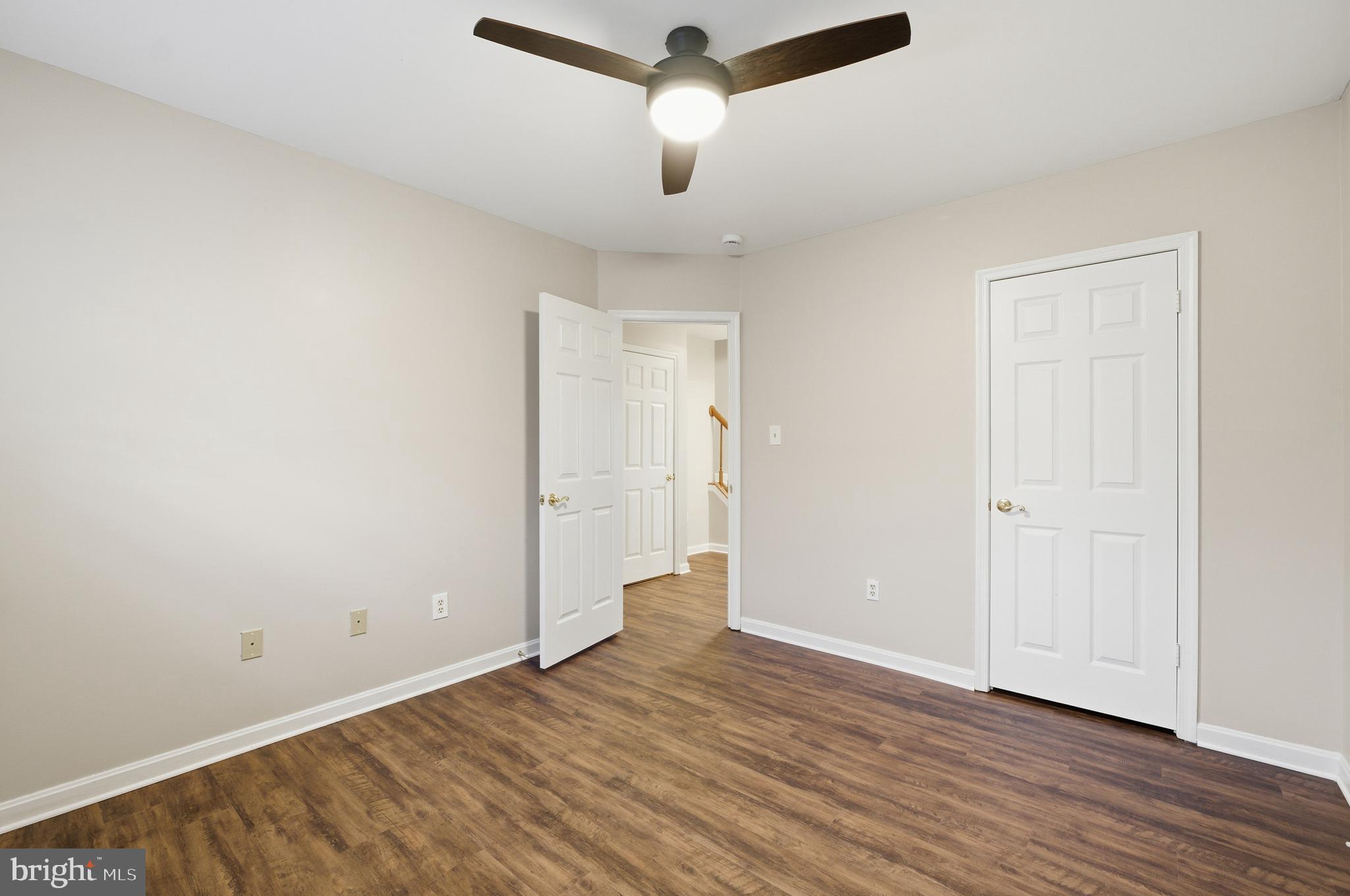 HUNTINGTON MANOR - Residential Lease