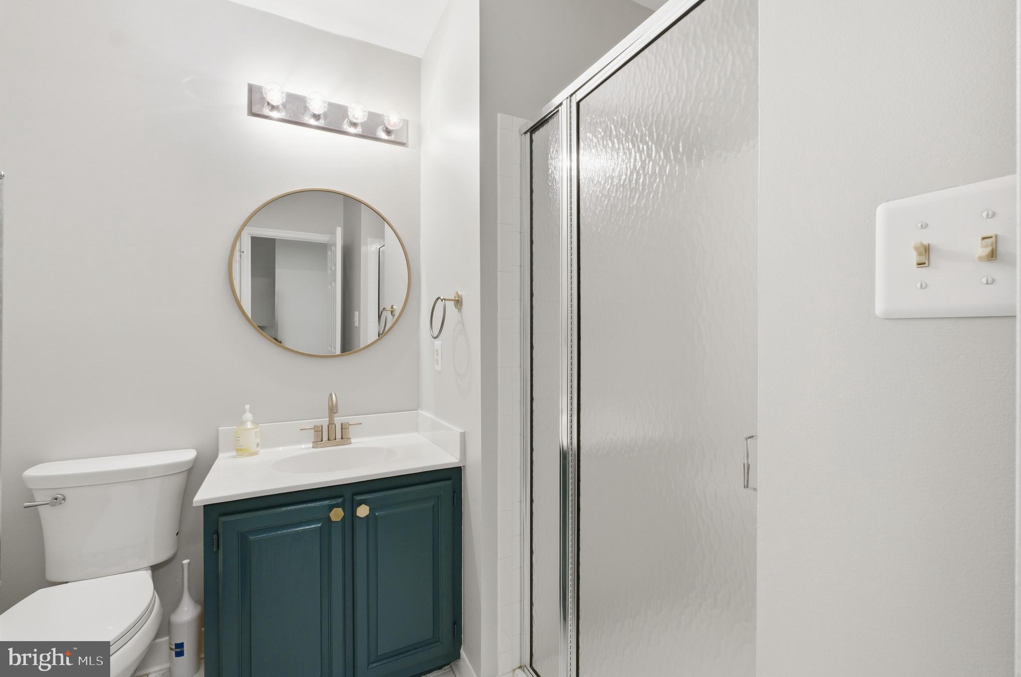 HUNTINGTON MANOR - Residential Lease