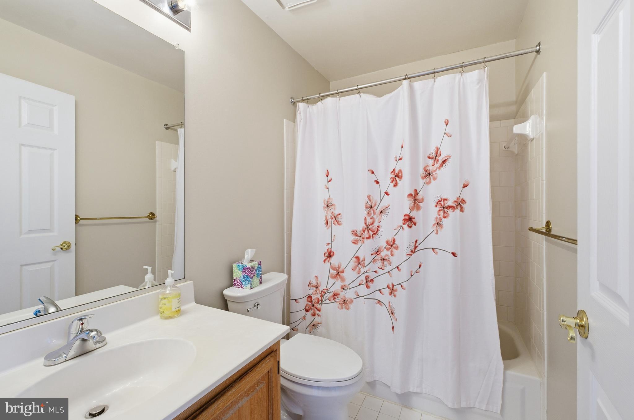 HUNTINGTON MANOR - Residential Lease