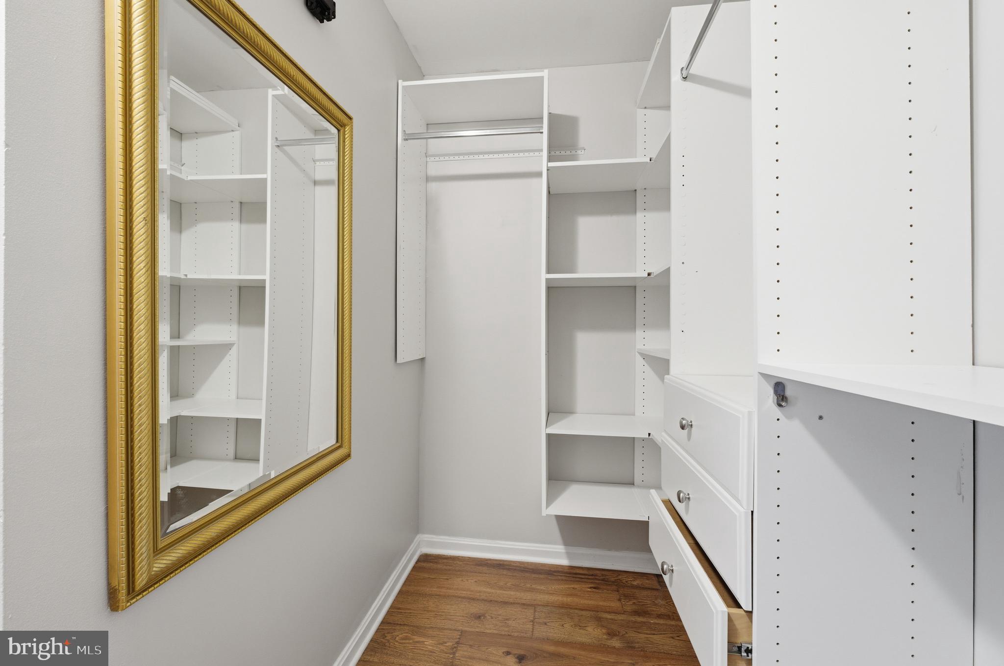 HUNTINGTON MANOR - Residential Lease