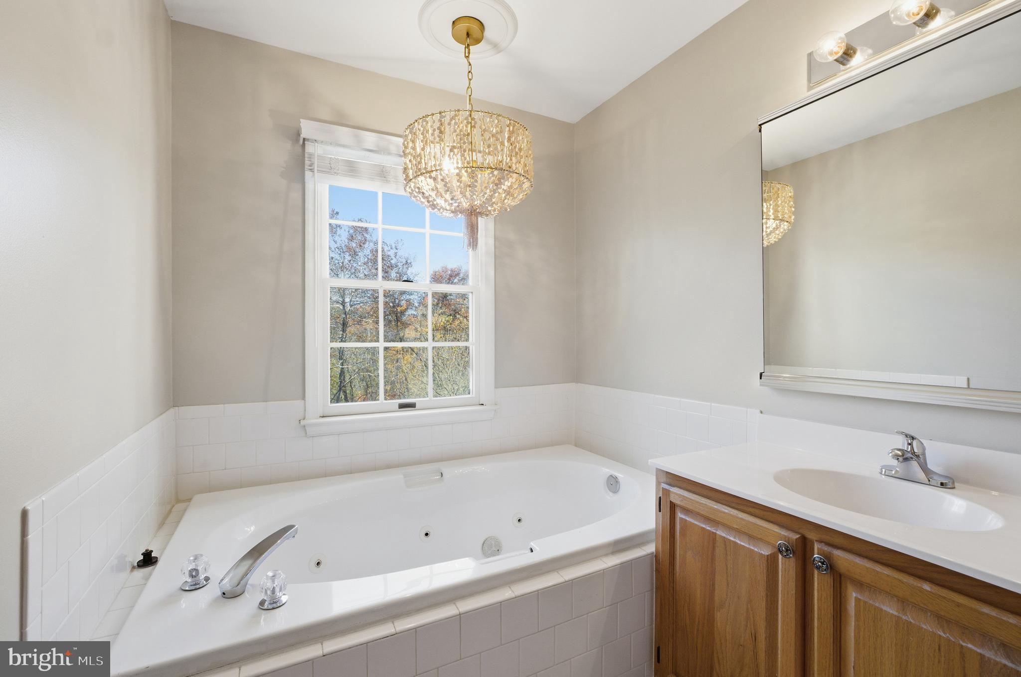 HUNTINGTON MANOR - Residential Lease