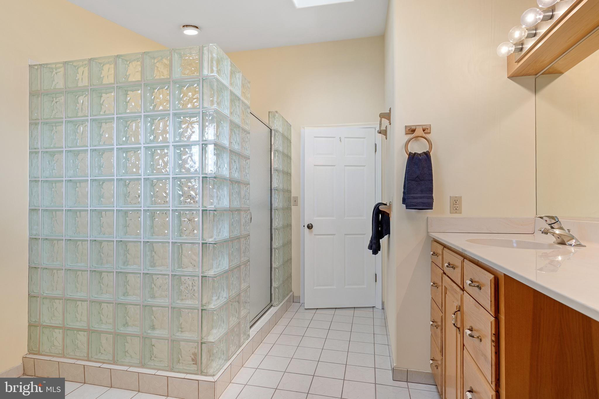 LOVE POINT - Residential