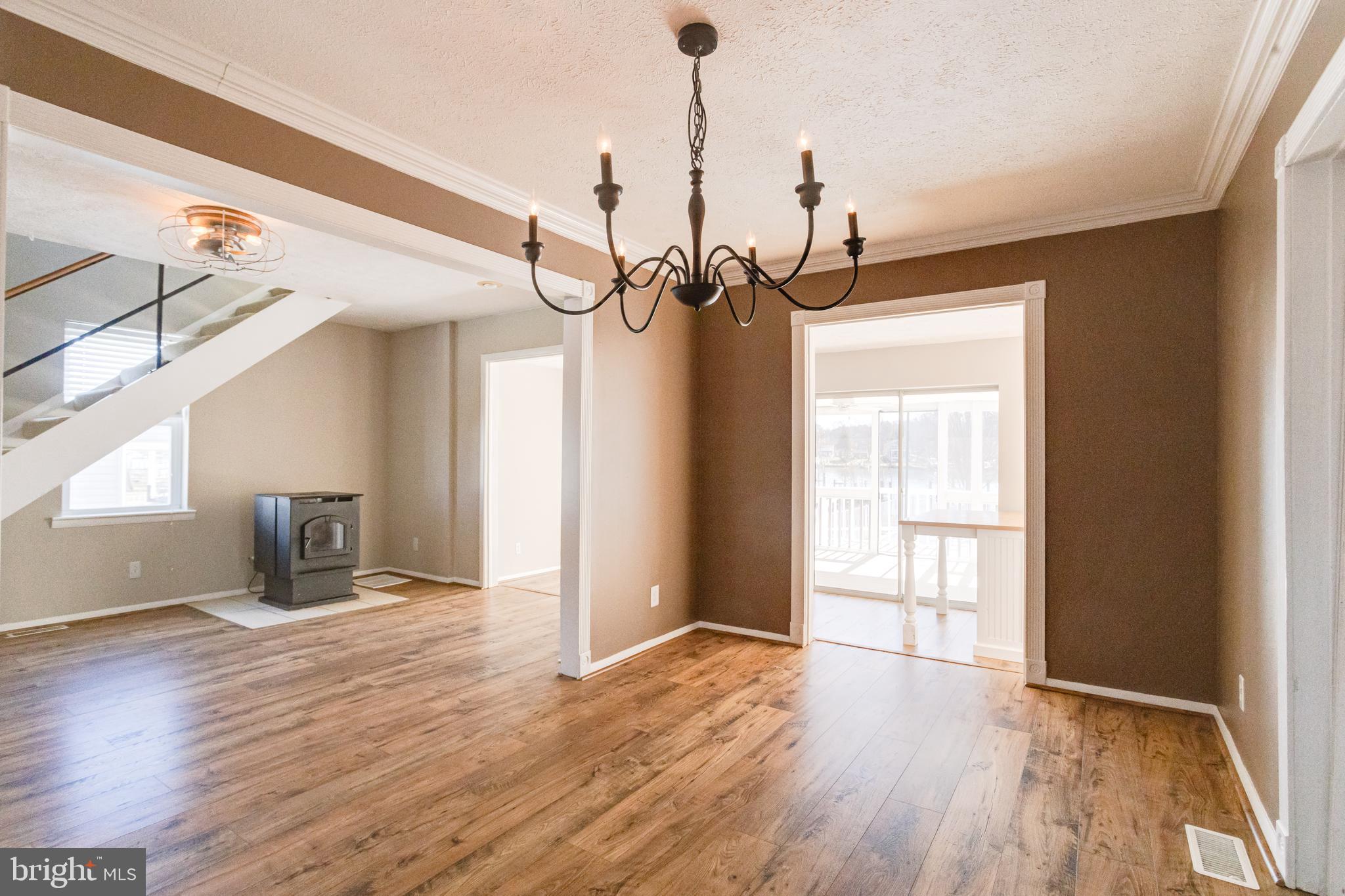 BOWLEYS QUARTERS - Residential