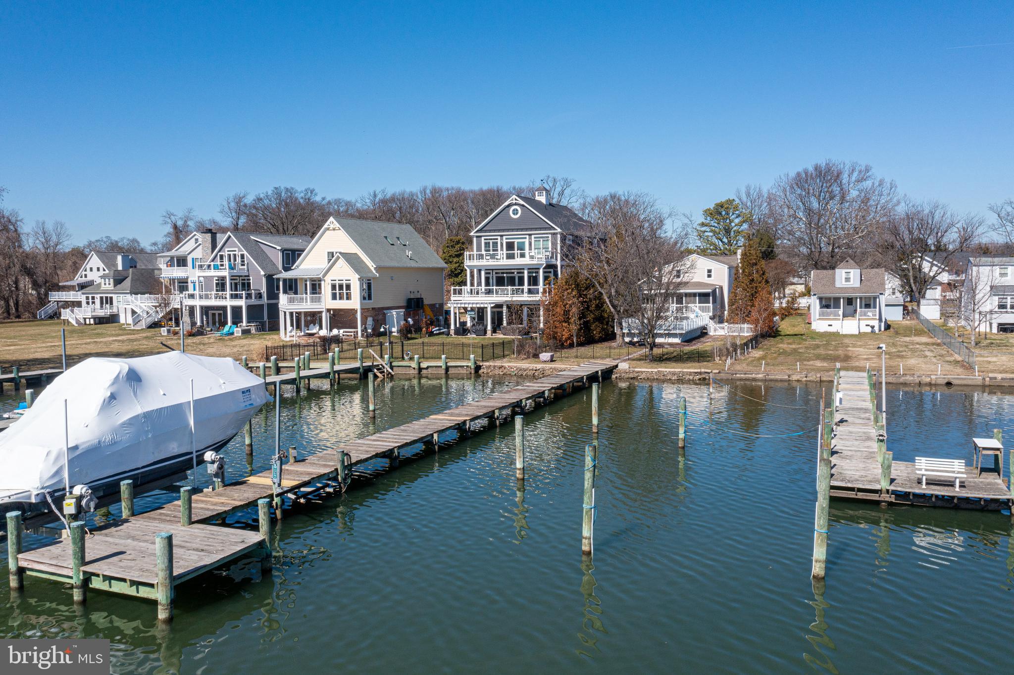 BOWLEYS QUARTERS - Residential