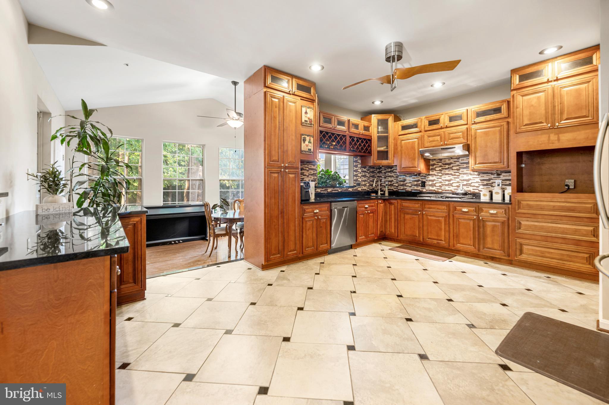 11304 BENNINGTON DRIVE
