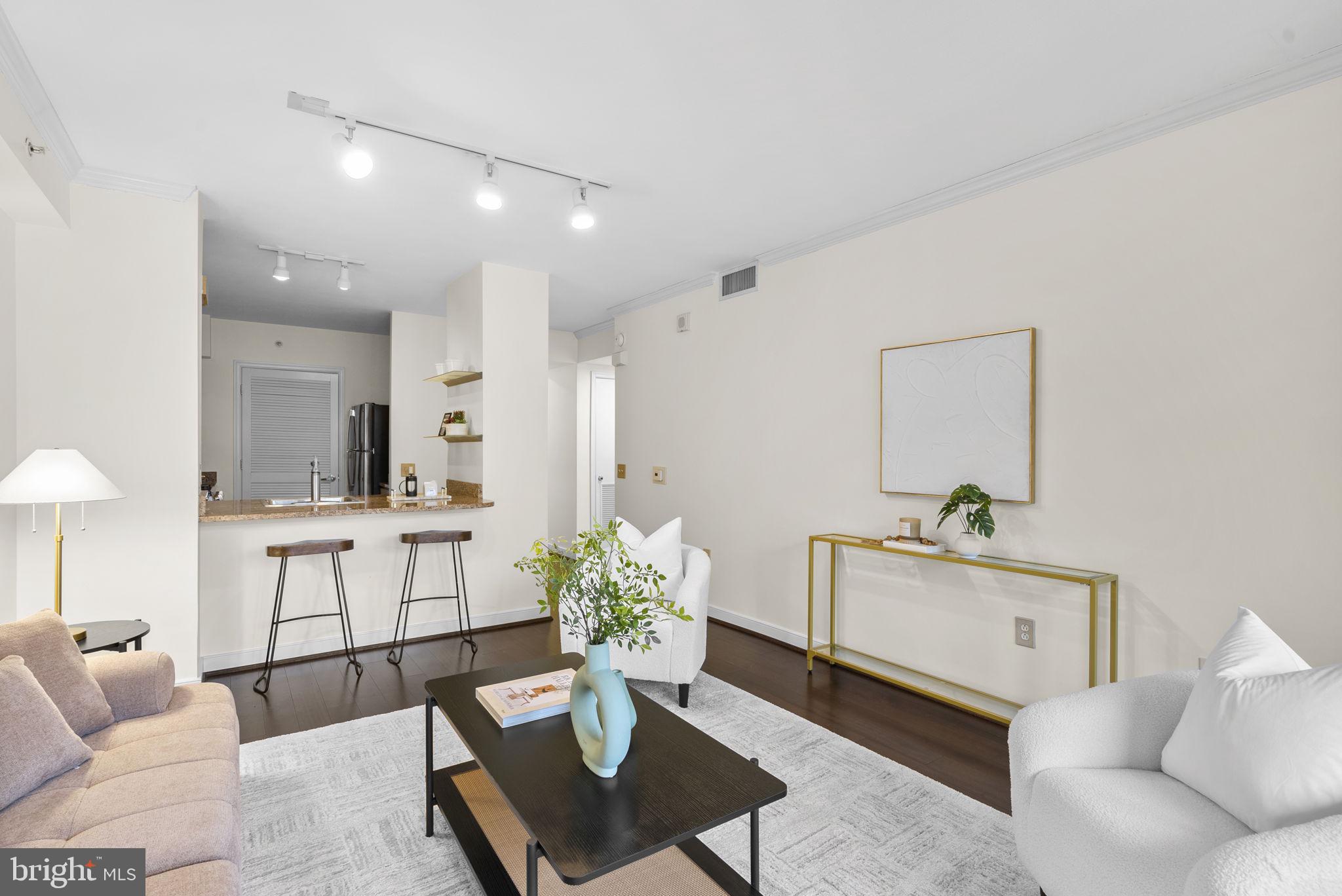 631 D STREET NW 1129