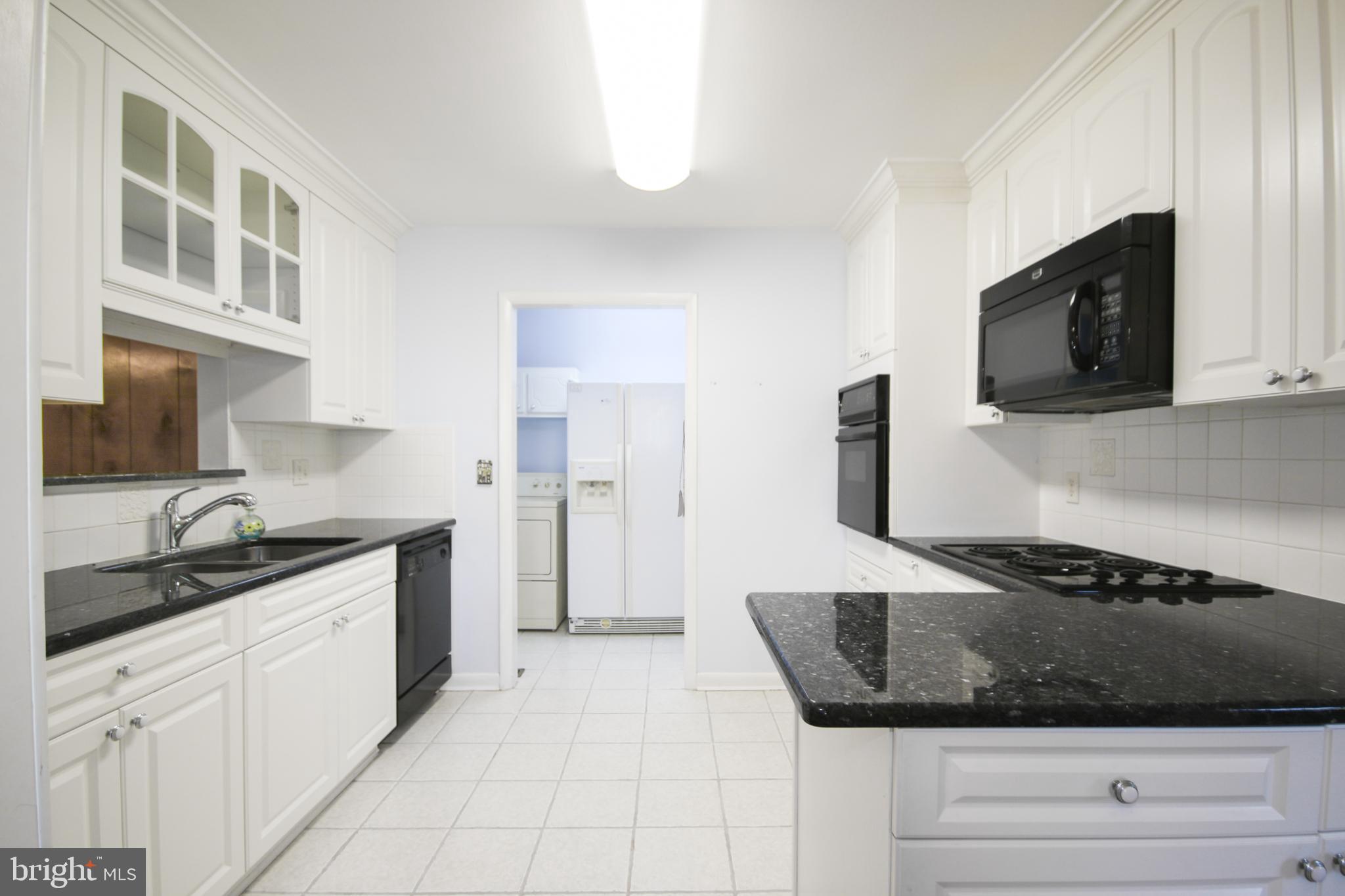 COULBOURN MANOR - Residential