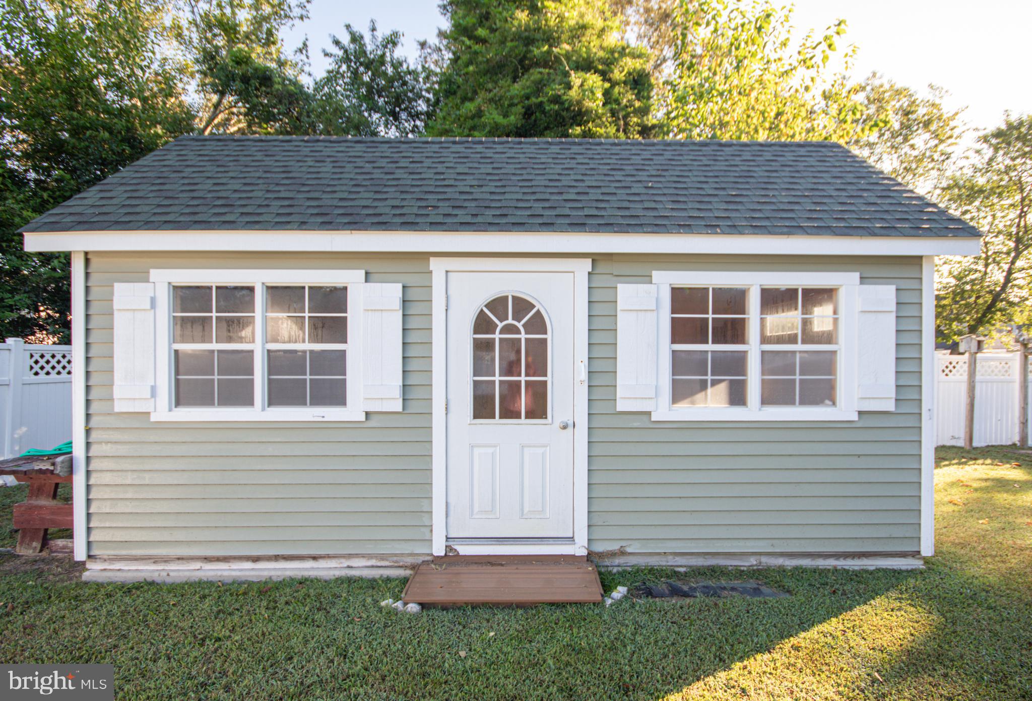 COULBOURN MANOR - Residential
