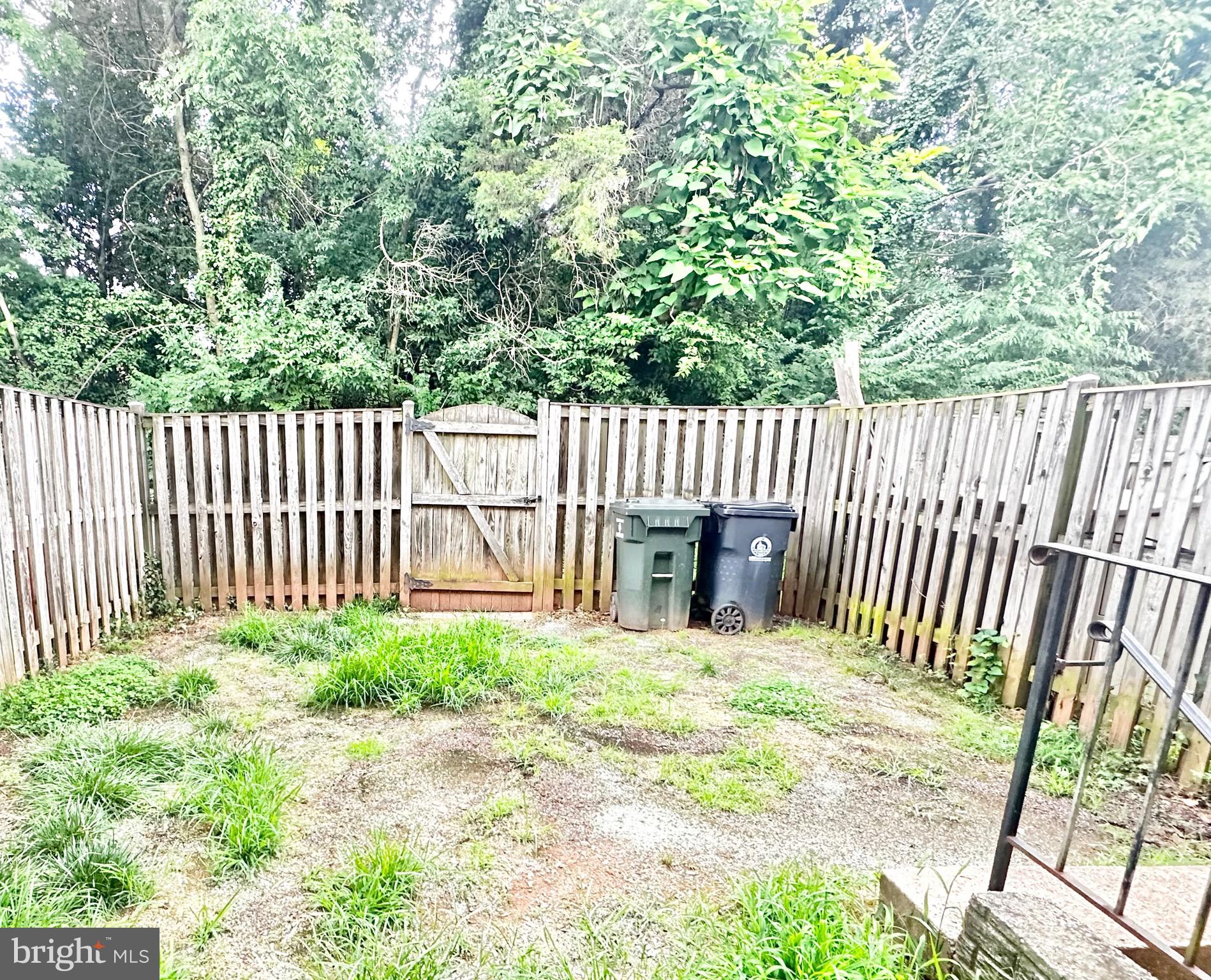 TUDOR OAKS (TH) - Residential Lease