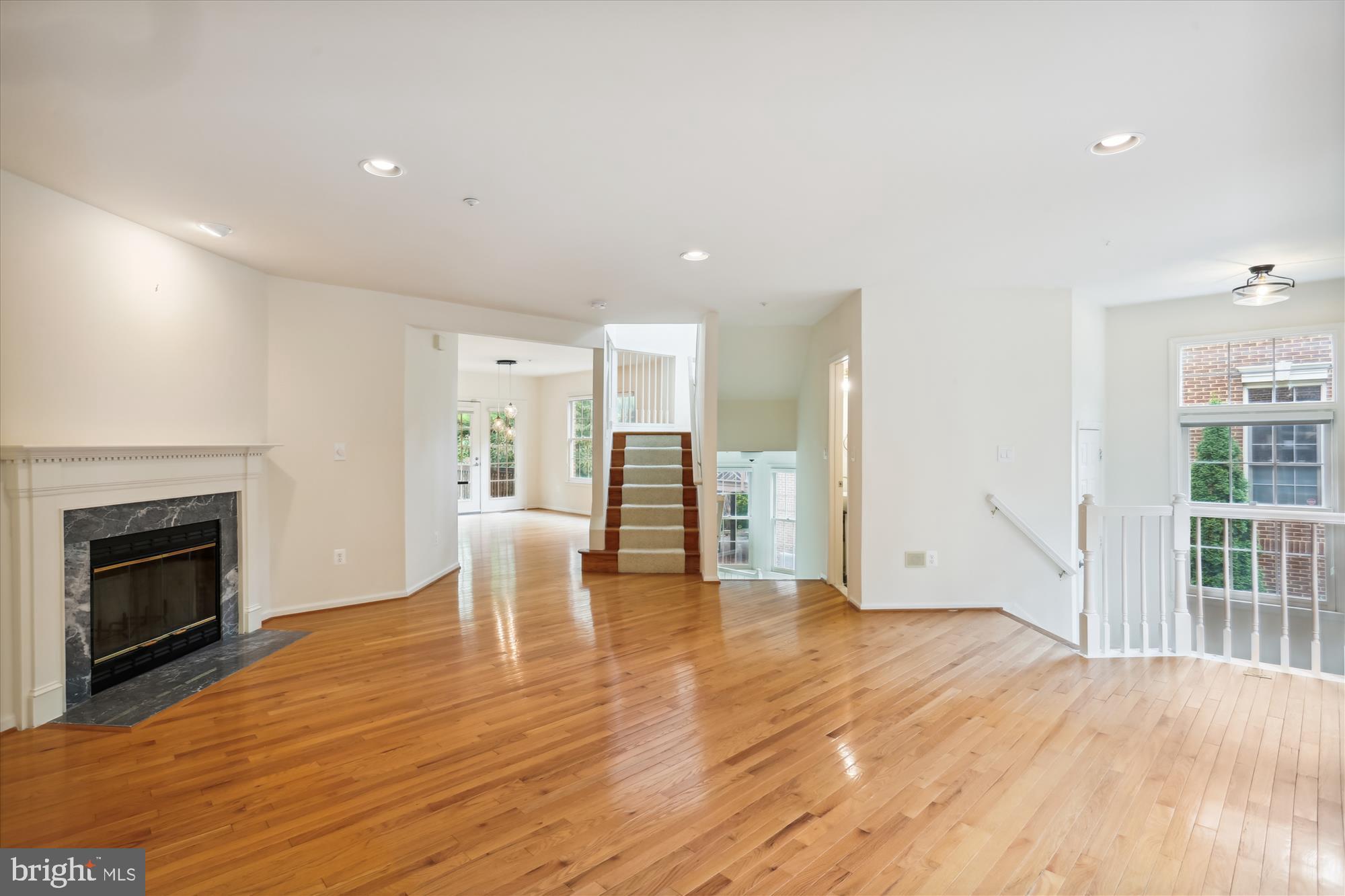 FALLSTONE - Residential Lease