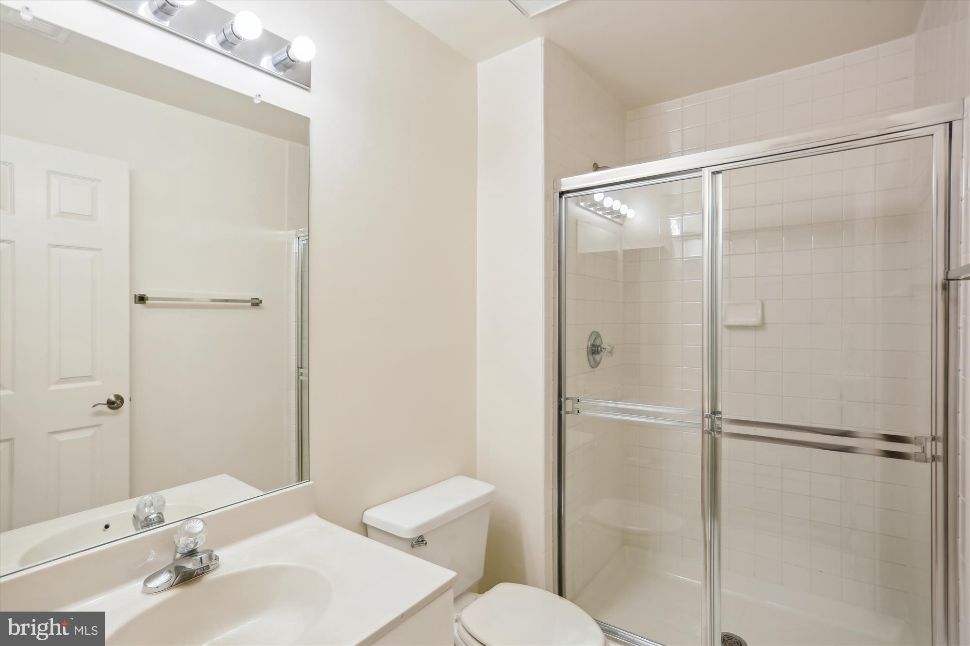 FALLSTONE - Residential Lease