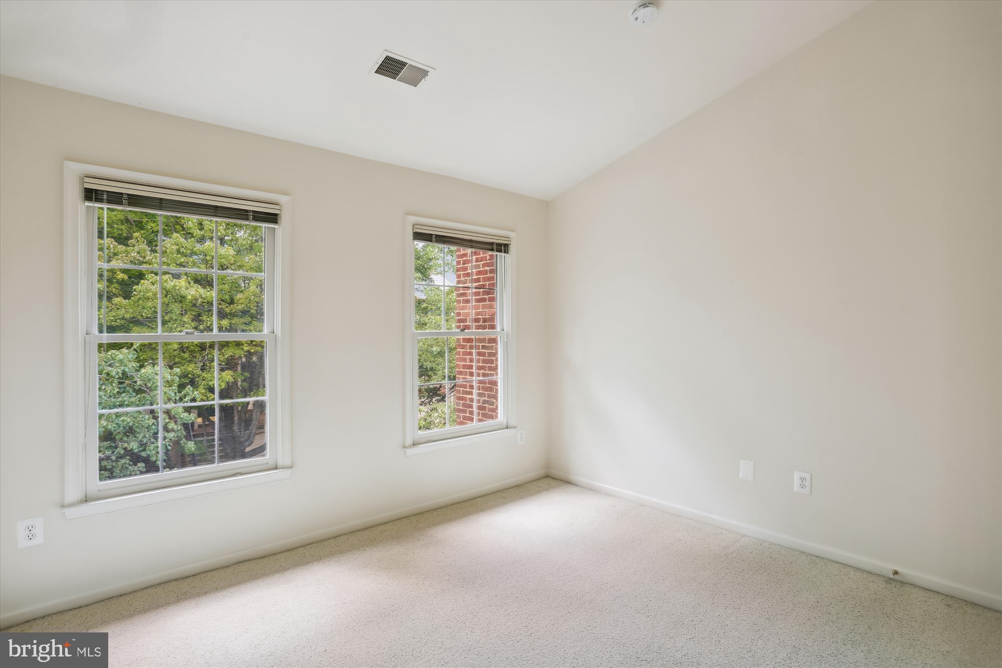 FALLSTONE - Residential Lease