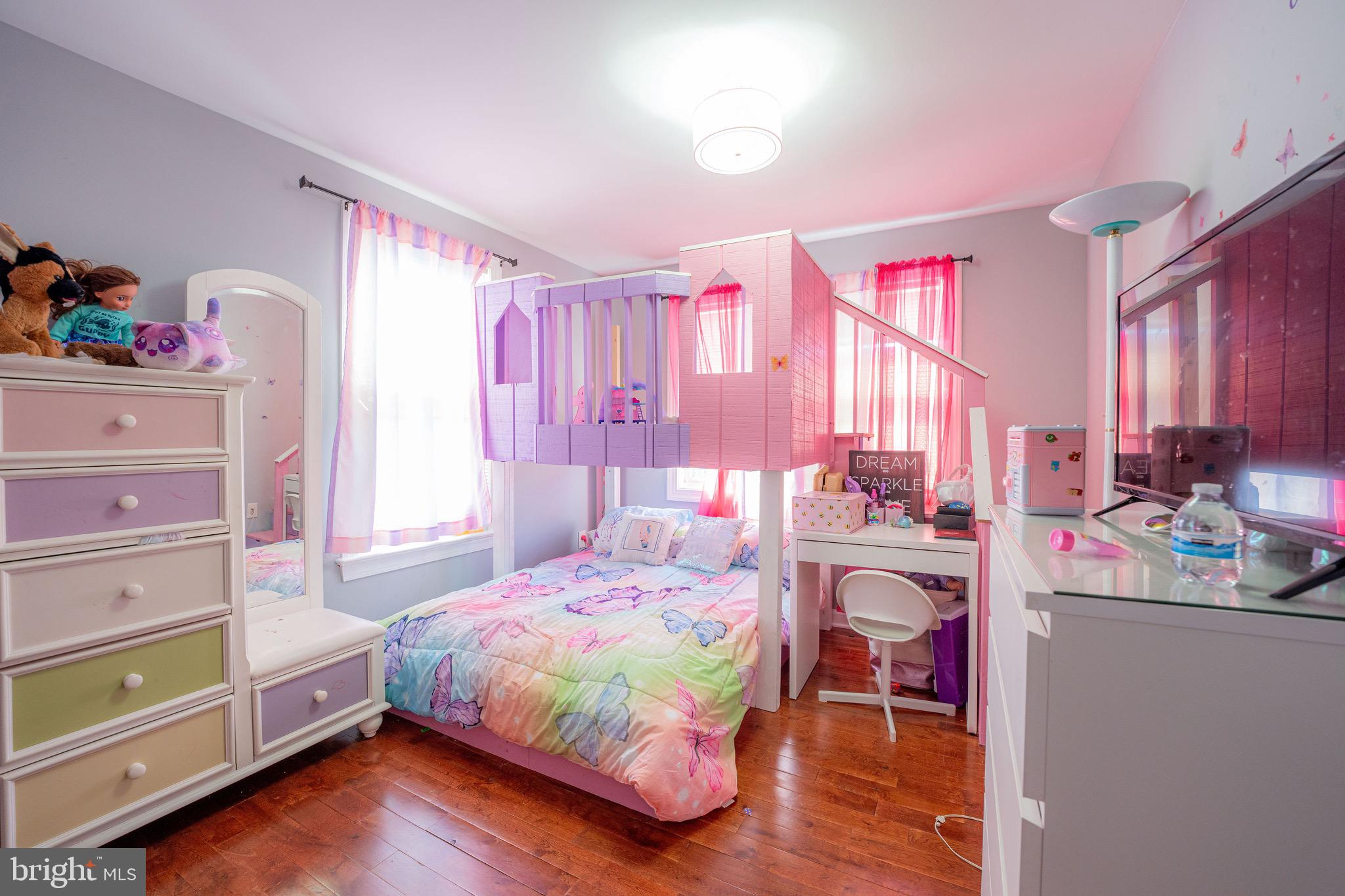 CHESTNUT RIDGE MANOR - Residential