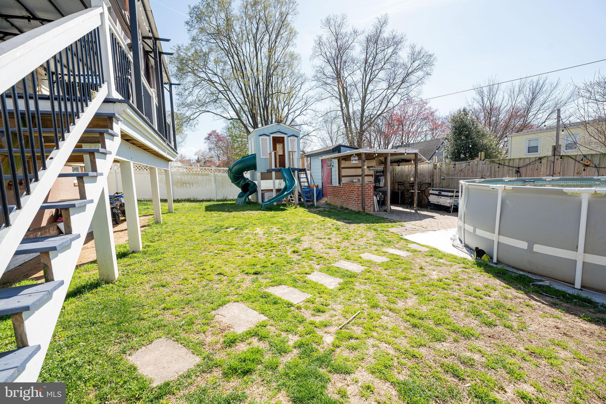 CHESTNUT RIDGE MANOR - Residential