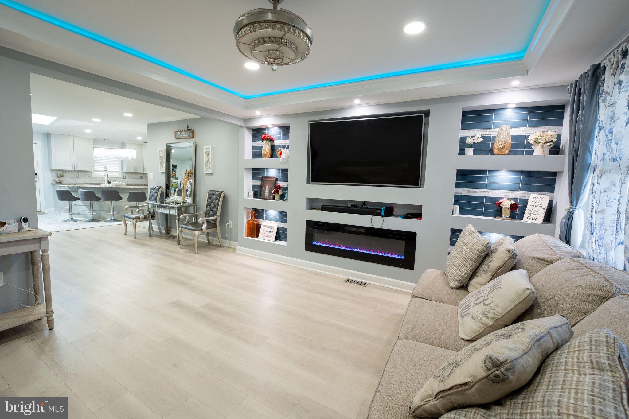 CHESTNUT RIDGE MANOR - Residential