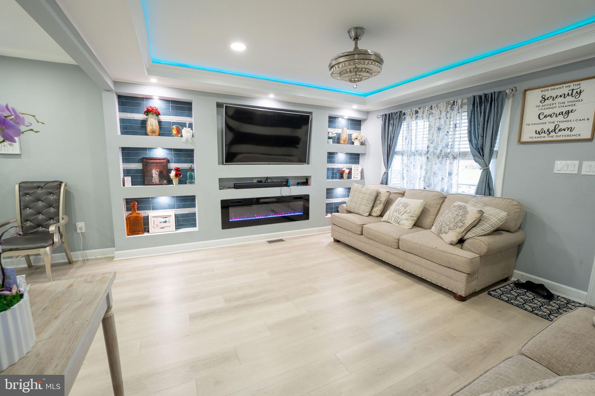 CHESTNUT RIDGE MANOR - Residential