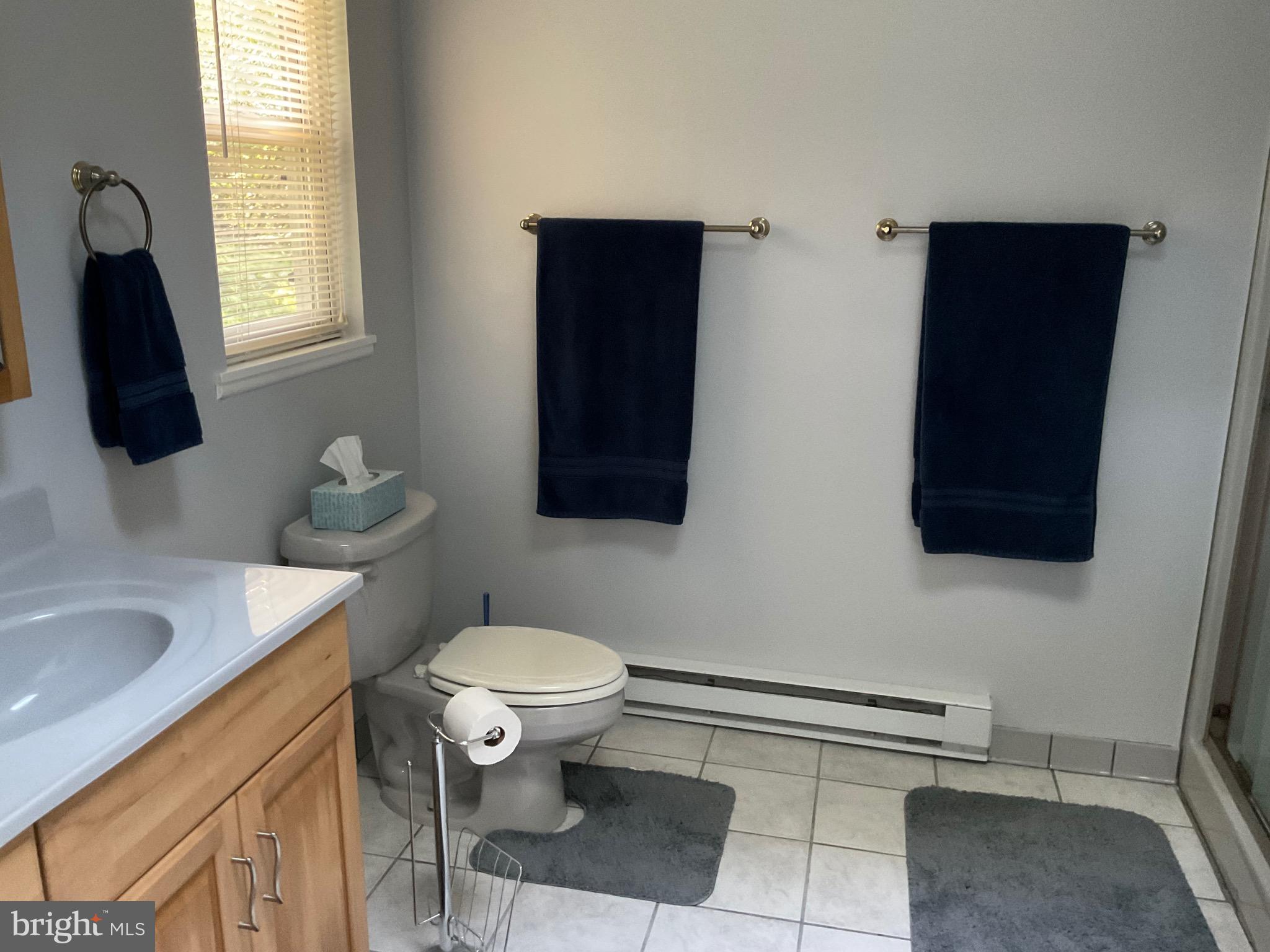 ARROWHEAD  LAKES - Residential