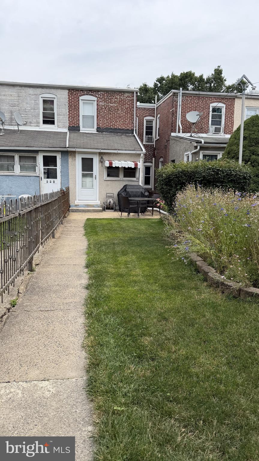 328 W FIFTH STREET