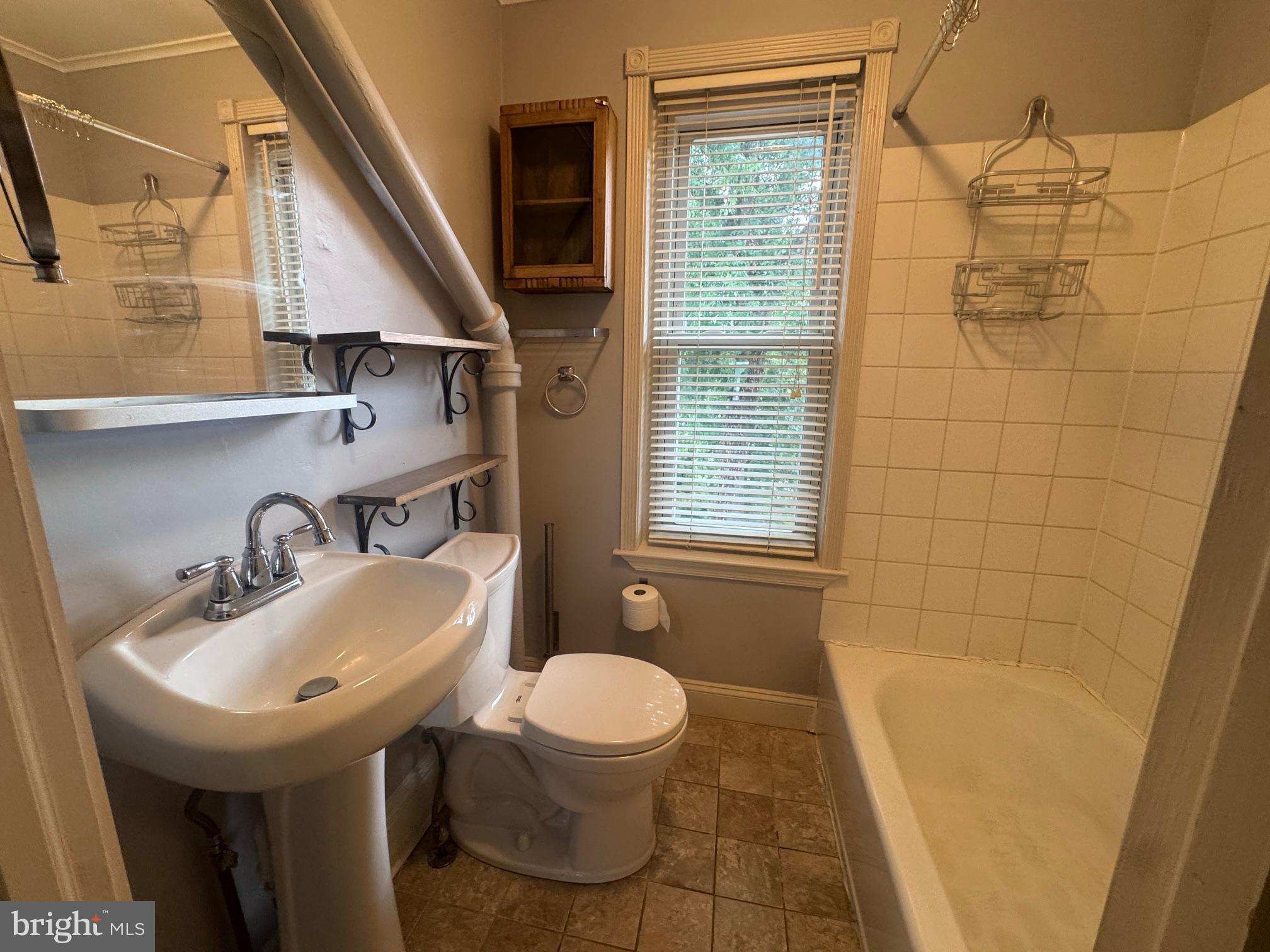 CONSHOHOCKEN - Residential Lease