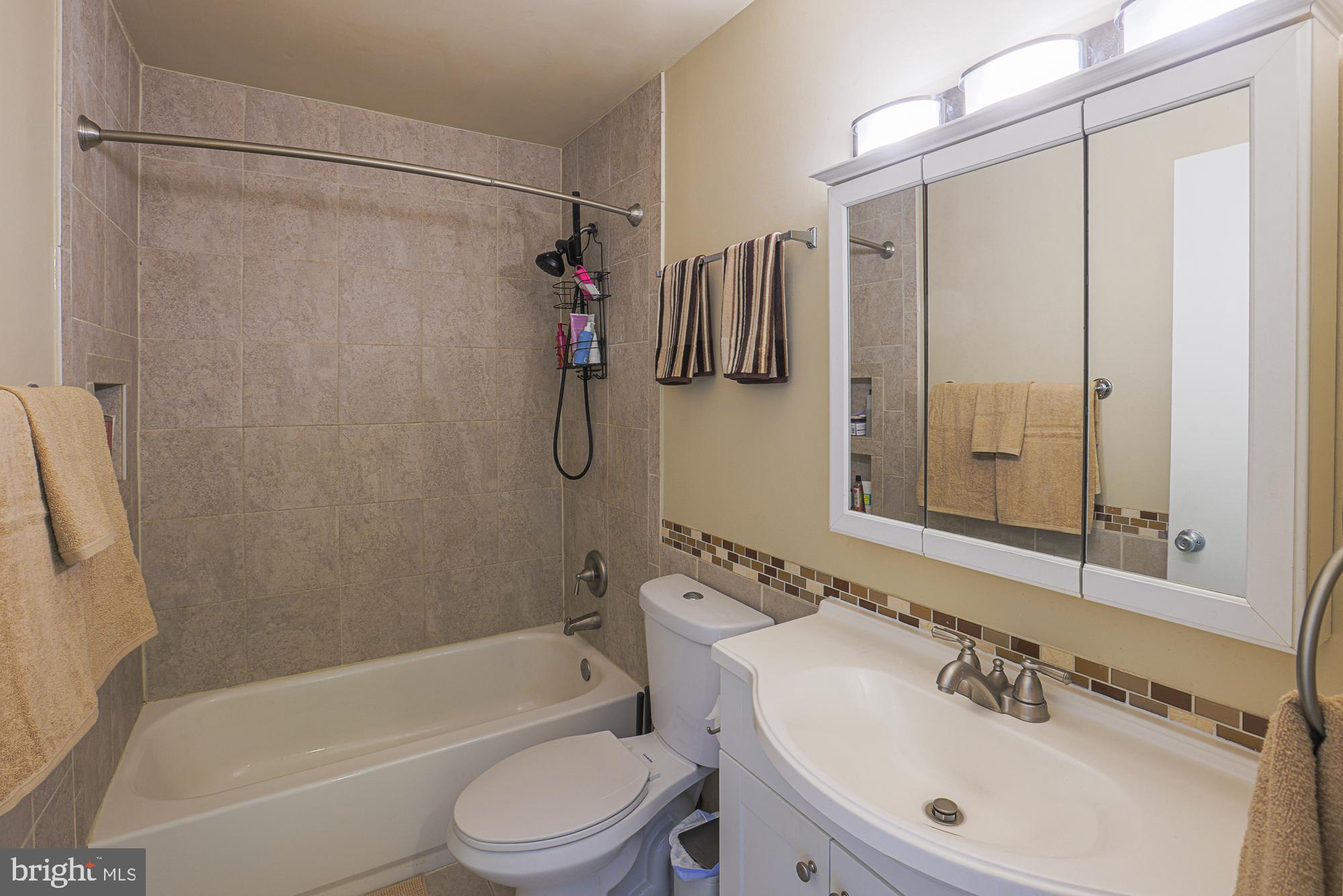 GARRISON RIDGE - Residential