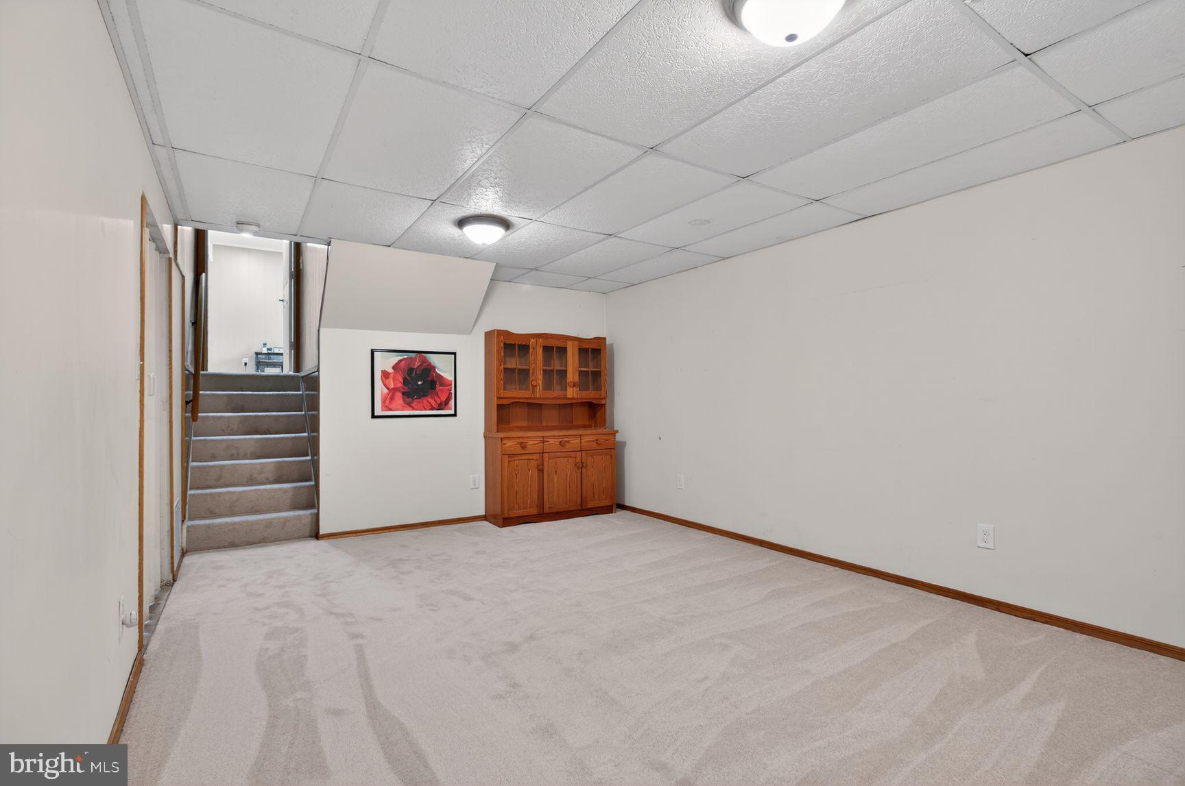 DELMONT STATION - Residential
