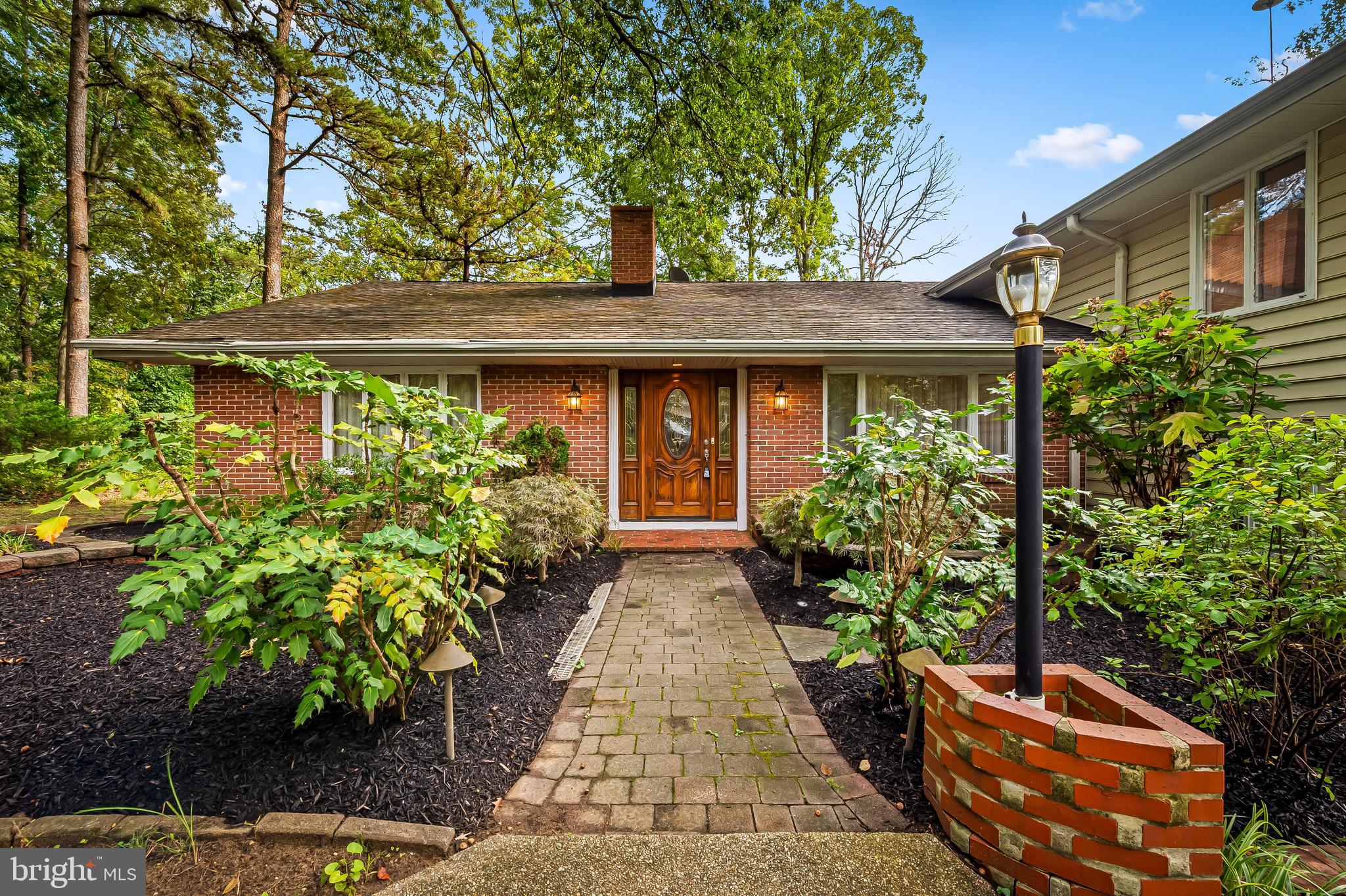 651 WHITTIER PARKWAY