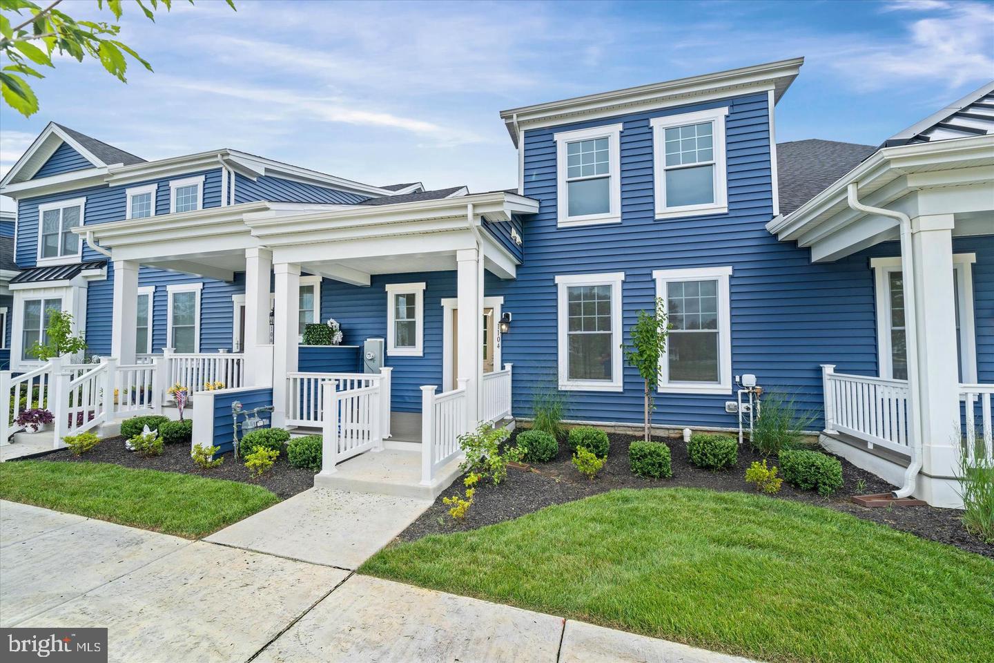 204 BALDY LN ANNANDALE MODEL